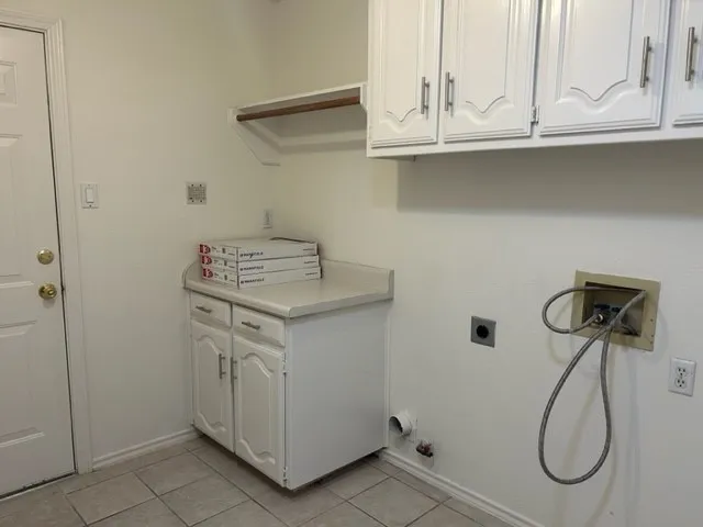 Single Family Residence For Rent in Collin County , 2613 Tulip Drive, Richardson, Texas 75082, 4 Bedroom, 4 Bathroom, 2 Garage spaces, 2,433 Sqft, built in 1989, mls#21401386, Real Estate Agent in Richardson, Homes For Rent in Collin county, Homes For Rent in Richardson, Realtor in Richardson Texas, Real Estate Brokerage Independent Realty Texas, Luminita Cordes Realtor