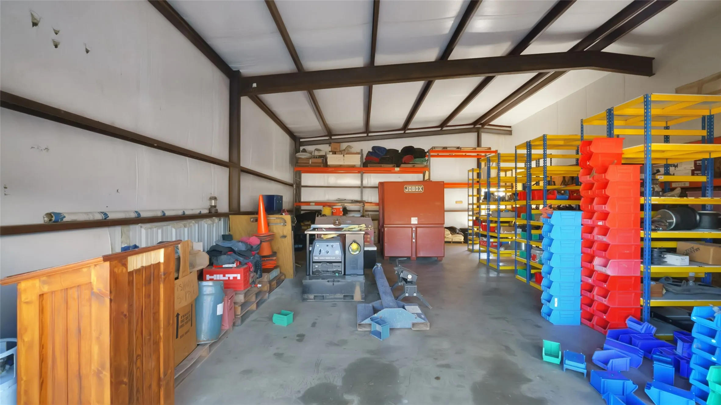 Warehouse For Sale in Hill County , 5778 Fm 933 Highway, Whitney, Texas 76692, 0, 0, Garage spaces, 0 Sqft, built in 2005, mls#21401322, Real Estate Agent in Whitney, Homes For Sale in Hill county, Homes For Sale in Whitney, Realtor in Whitney Texas, Real Estate Brokerage Independent Realty Texas, Luminita Cordes Realtor