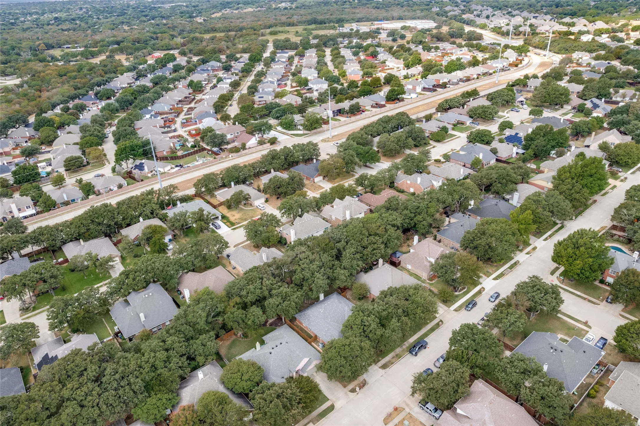 Single Family Residence For Sale in Denton County , 1374 Forest Creek Drive, Lewisville, Texas 75067, 4 Bedroom, 2 Bathroom, 2 Garage spaces, 2,114 Sqft, built in 1997, mls#21398049, Real Estate Agent in Lewisville, Homes For Sale in Denton county, Homes For Sale in Lewisville, Realtor in Lewisville Texas, Real Estate Brokerage Independent Realty Texas, Luminita Cordes Realtor