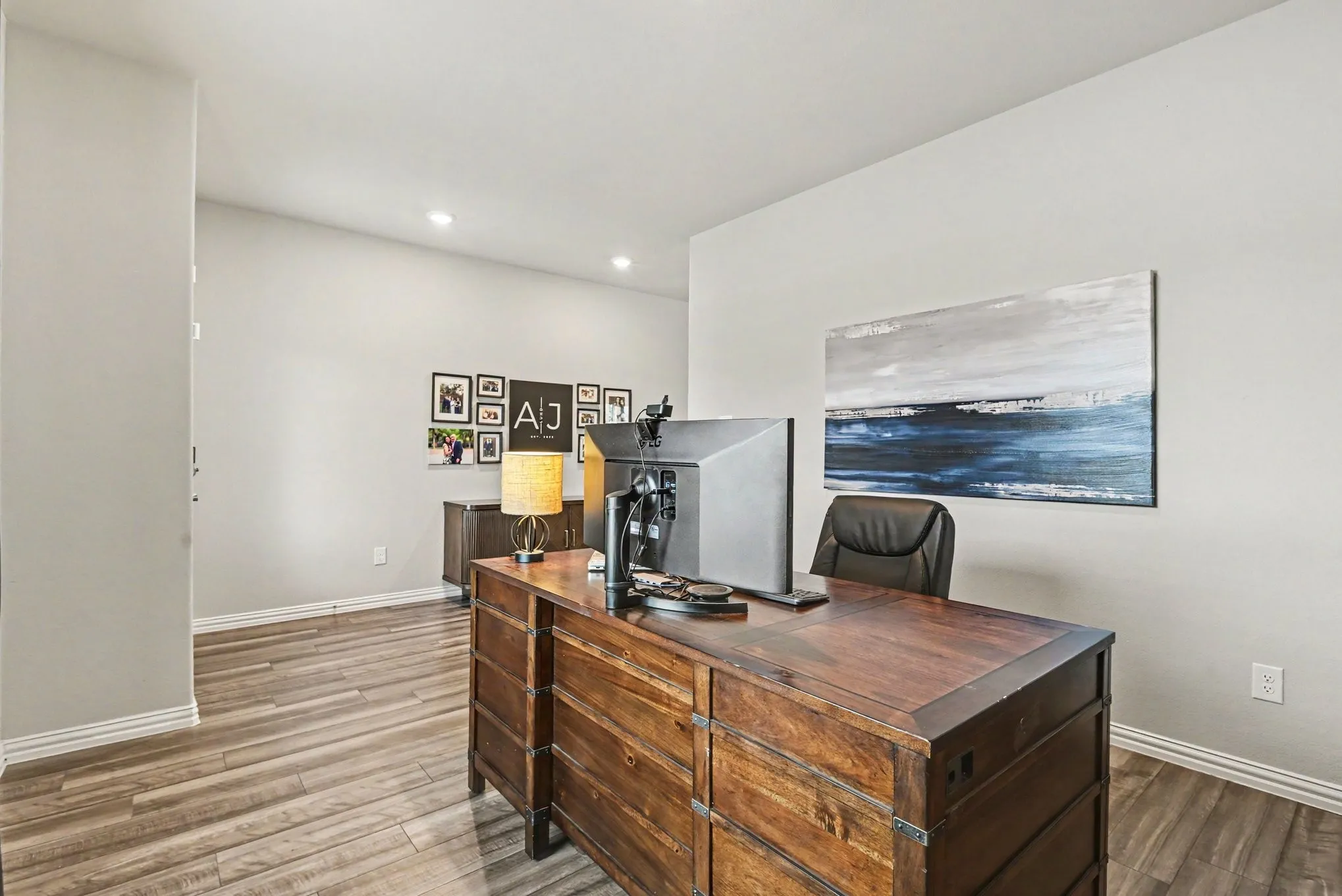 Single Family Residence For Rent in Tarrant County , 10616 Namito Street, Fort Worth, Texas 76179, 4 Bedroom, 4 Bathroom, 2 Garage spaces, 3,051 Sqft, built in 2023, mls#21401394, Real Estate Agent in Fort Worth, Homes For Rent in Tarrant county, Homes For Rent in Fort Worth, Realtor in Fort Worth Texas, Real Estate Brokerage Independent Realty Texas, Luminita Cordes Realtor
