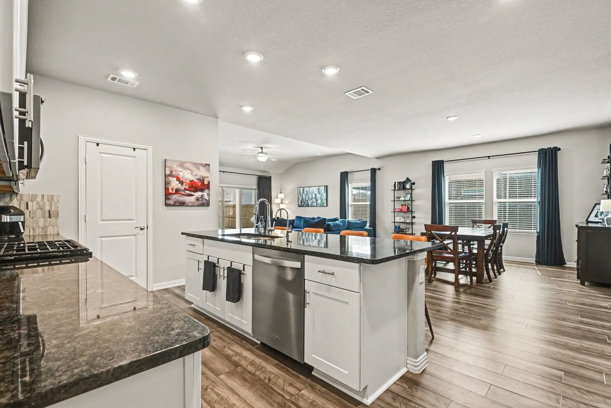 Single Family Residence For Rent in Tarrant County , 10616 Namito Street, Fort Worth, Texas 76179, 4 Bedroom, 4 Bathroom, 2 Garage spaces, 3,051 Sqft, built in 2023, mls#21401394, Real Estate Agent in Fort Worth, Homes For Rent in Tarrant county, Homes For Rent in Fort Worth, Realtor in Fort Worth Texas, Real Estate Brokerage Independent Realty Texas, Luminita Cordes Realtor
