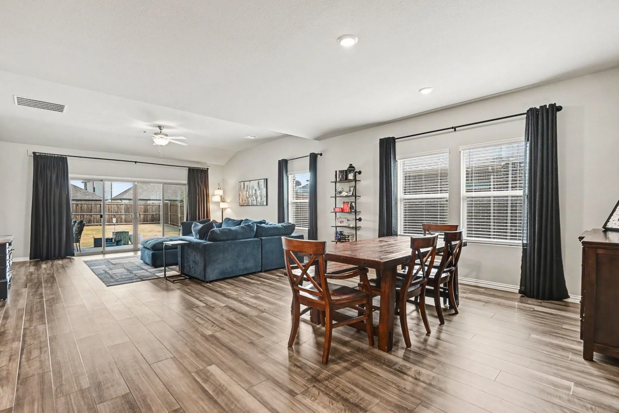 Single Family Residence For Rent in Tarrant County , 10616 Namito Street, Fort Worth, Texas 76179, 4 Bedroom, 4 Bathroom, 2 Garage spaces, 3,051 Sqft, built in 2023, mls#21401394, Real Estate Agent in Fort Worth, Homes For Rent in Tarrant county, Homes For Rent in Fort Worth, Realtor in Fort Worth Texas, Real Estate Brokerage Independent Realty Texas, Luminita Cordes Realtor