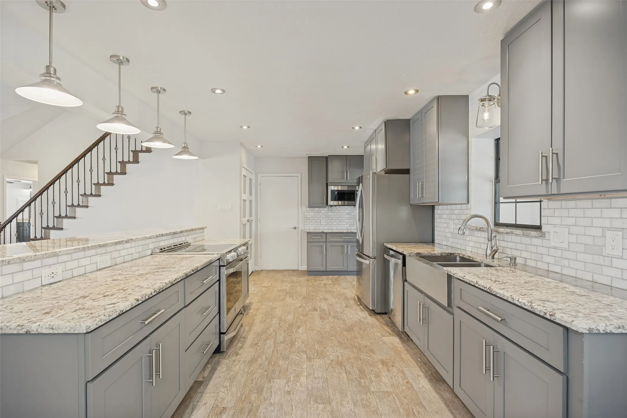 Single Family Residence For Sale in Collin County , 1505 Vera Cruz Drive, Plano, Texas 75074, 3 Bedroom, 3 Bathroom, 2 Garage spaces, 2,326 Sqft, built in 1984, mls#21384916, Real Estate Agent in Plano, Homes For Sale in Collin county, Homes For Sale in Plano, Realtor in Plano Texas, Real Estate Brokerage Independent Realty Texas, Luminita Cordes Realtor
