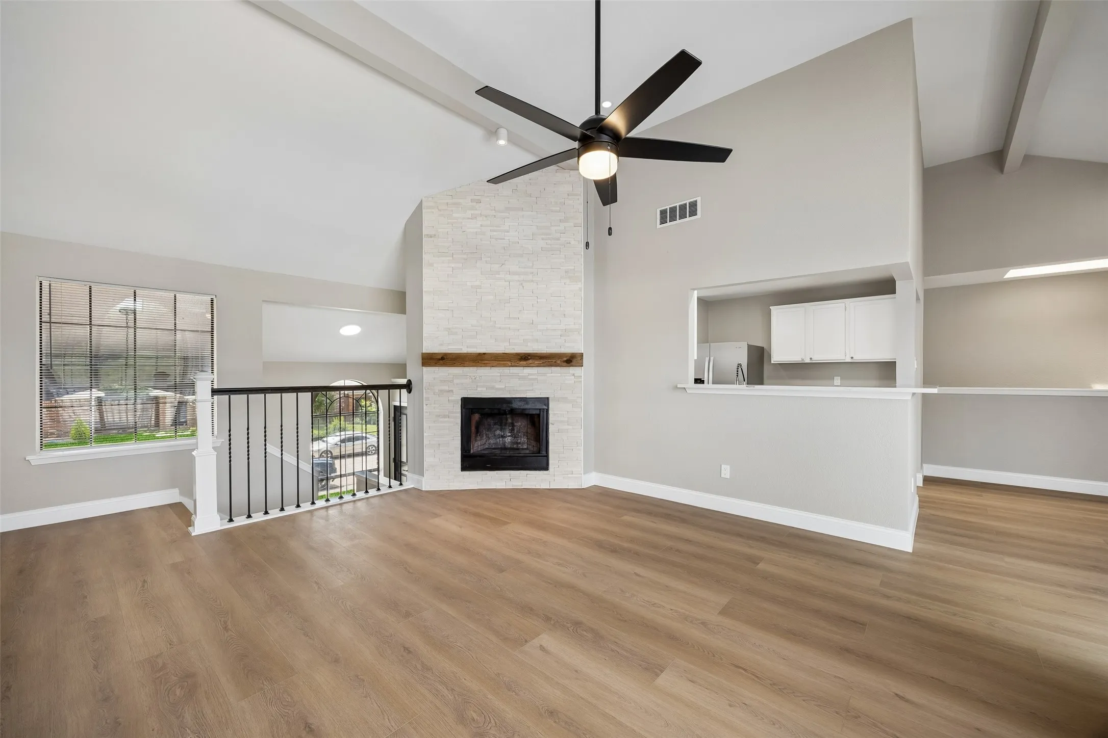 Single Family Residence For Sale in Dallas County , 1717 Palo Alto Drive, Mesquite, Texas 75150, 3 Bedroom, 2 Bathroom, 2 Garage spaces, 1,899 Sqft, built in 1989, mls#21401300, Real Estate Agent in Mesquite, Homes For Sale in Dallas county, Homes For Sale in Mesquite, Realtor in Mesquite Texas, Real Estate Brokerage Independent Realty Texas, Luminita Cordes Realtor
