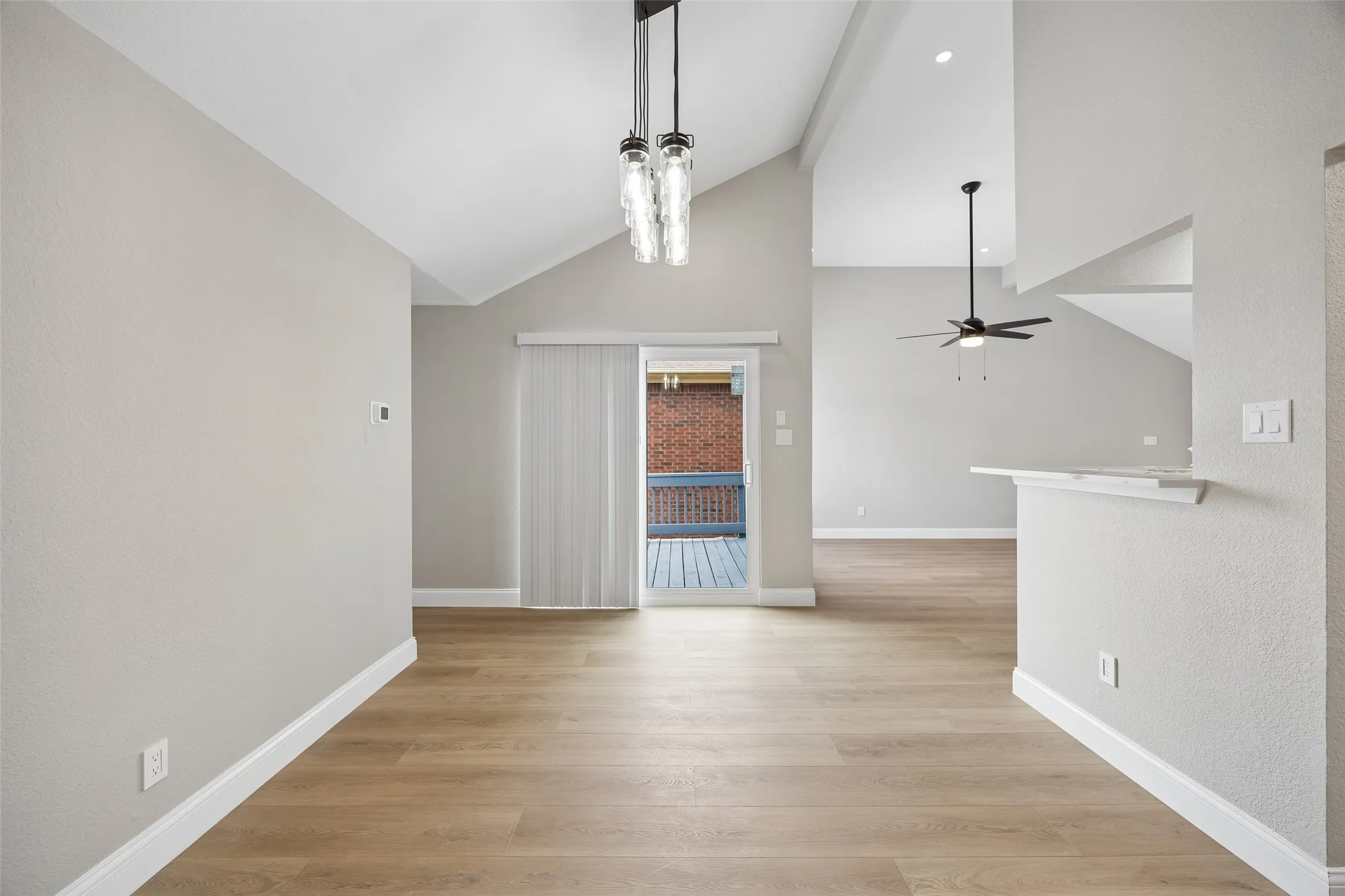Single Family Residence For Sale in Dallas County , 1717 Palo Alto Drive, Mesquite, Texas 75150, 3 Bedroom, 2 Bathroom, 2 Garage spaces, 1,899 Sqft, built in 1989, mls#21401300, Real Estate Agent in Mesquite, Homes For Sale in Dallas county, Homes For Sale in Mesquite, Realtor in Mesquite Texas, Real Estate Brokerage Independent Realty Texas, Luminita Cordes Realtor
