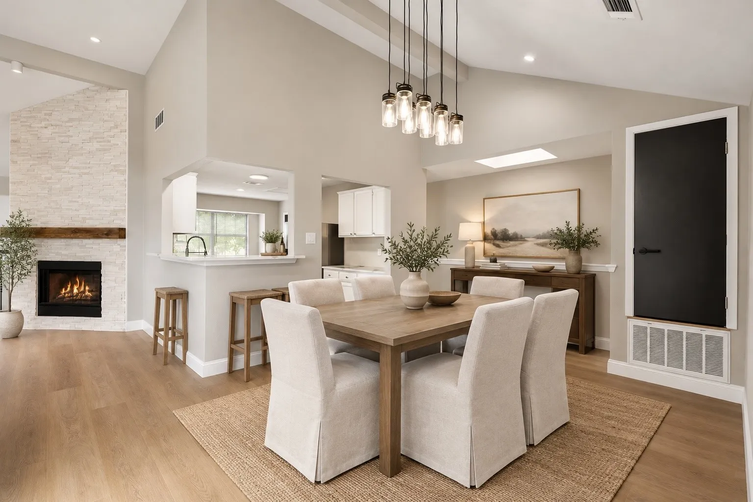 Single Family Residence For Sale in Dallas County , 1717 Palo Alto Drive, Mesquite, Texas 75150, 3 Bedroom, 2 Bathroom, 2 Garage spaces, 1,899 Sqft, built in 1989, mls#21401300, Real Estate Agent in Mesquite, Homes For Sale in Dallas county, Homes For Sale in Mesquite, Realtor in Mesquite Texas, Real Estate Brokerage Independent Realty Texas, Luminita Cordes Realtor