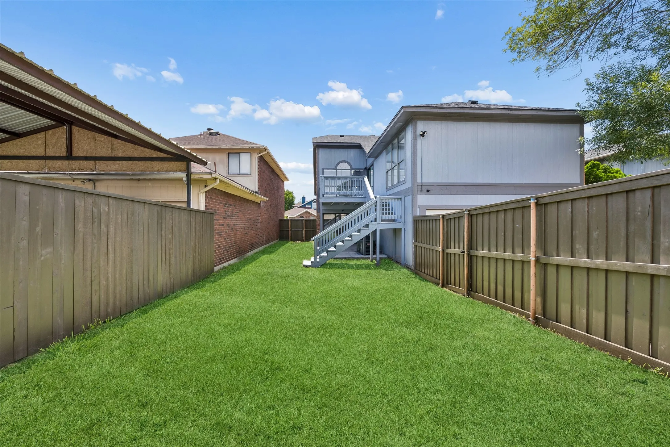Single Family Residence For Sale in Dallas County , 1717 Palo Alto Drive, Mesquite, Texas 75150, 3 Bedroom, 2 Bathroom, 2 Garage spaces, 1,899 Sqft, built in 1989, mls#21401300, Real Estate Agent in Mesquite, Homes For Sale in Dallas county, Homes For Sale in Mesquite, Realtor in Mesquite Texas, Real Estate Brokerage Independent Realty Texas, Luminita Cordes Realtor