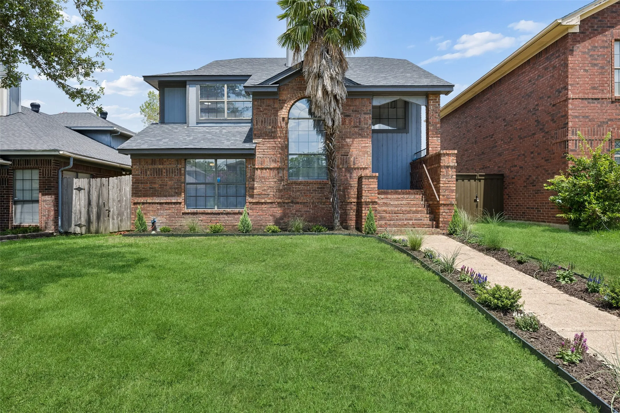 Single Family Residence For Sale in Dallas County , 1717 Palo Alto Drive, Mesquite, Texas 75150, 3 Bedroom, 2 Bathroom, 2 Garage spaces, 1,899 Sqft, built in 1989, mls#21401300, Real Estate Agent in Mesquite, Homes For Sale in Dallas county, Homes For Sale in Mesquite, Realtor in Mesquite Texas, Real Estate Brokerage Independent Realty Texas, Luminita Cordes Realtor