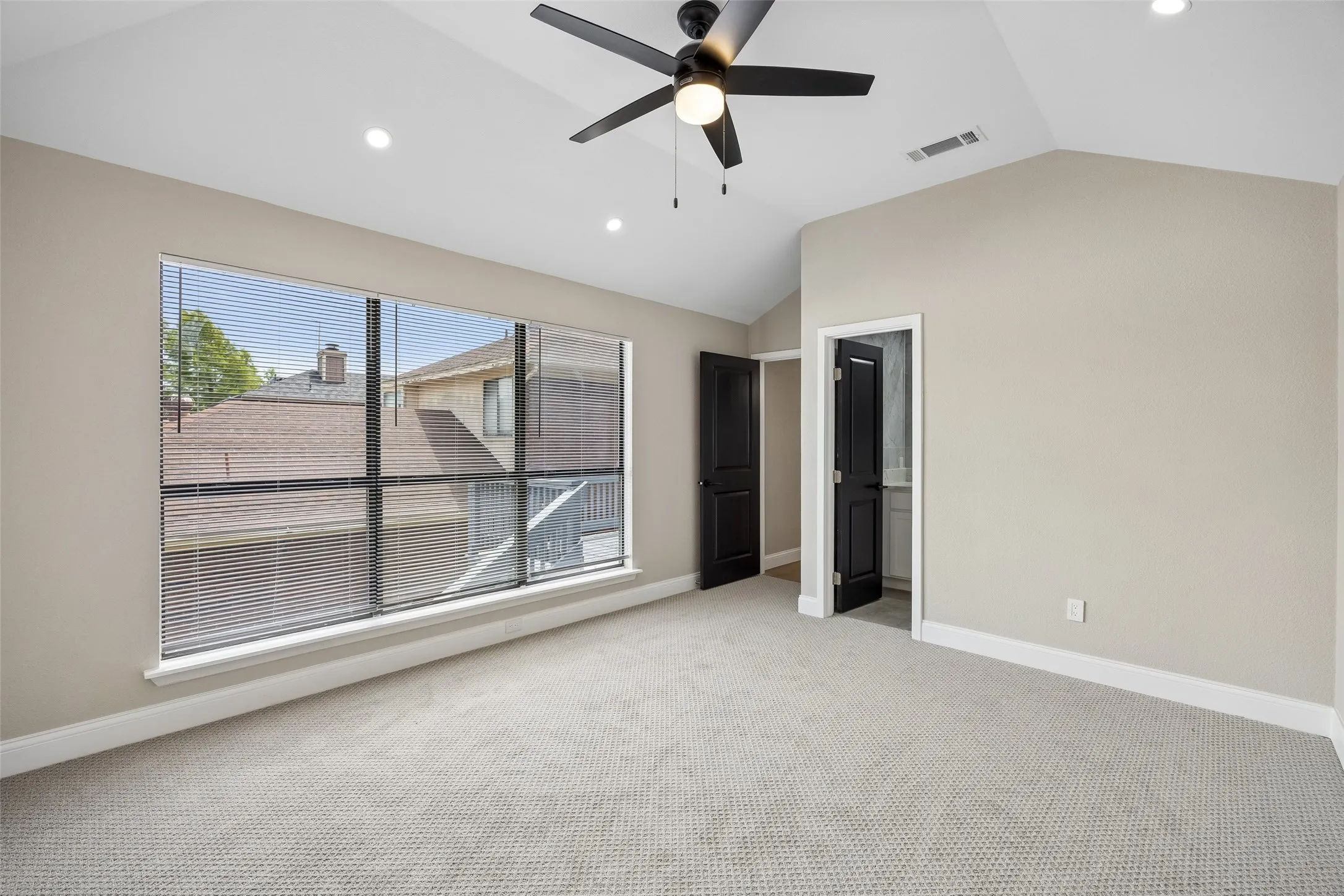 Single Family Residence For Sale in Dallas County , 1717 Palo Alto Drive, Mesquite, Texas 75150, 3 Bedroom, 2 Bathroom, 2 Garage spaces, 1,899 Sqft, built in 1989, mls#21401300, Real Estate Agent in Mesquite, Homes For Sale in Dallas county, Homes For Sale in Mesquite, Realtor in Mesquite Texas, Real Estate Brokerage Independent Realty Texas, Luminita Cordes Realtor