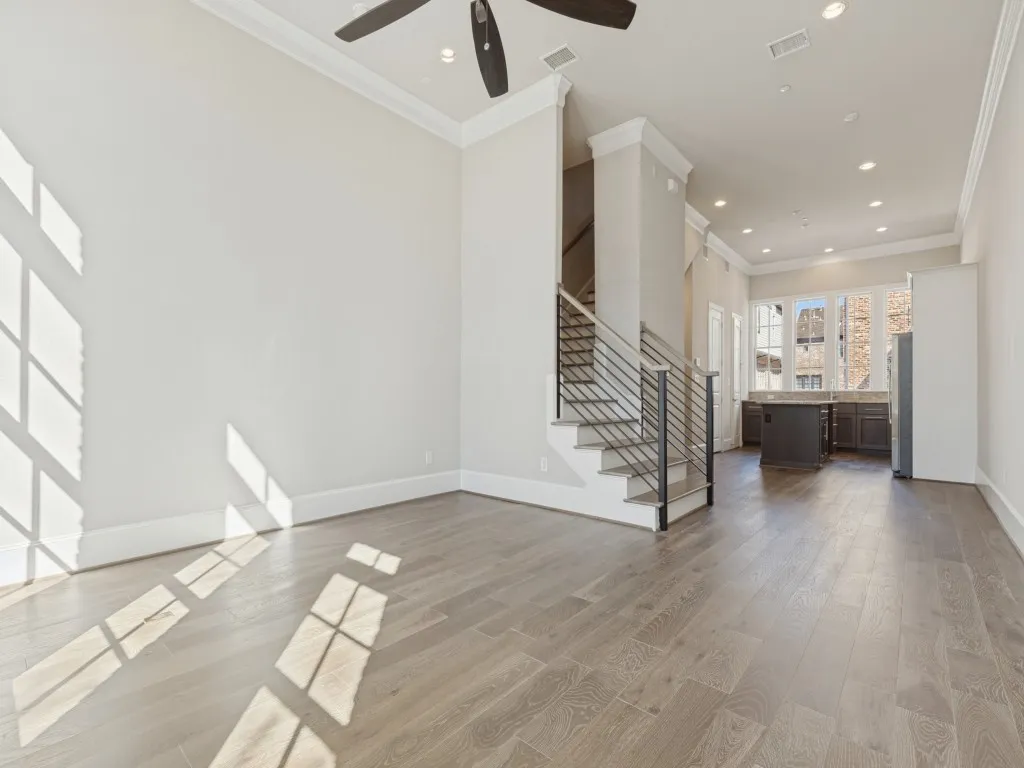 Townhouse For Sale in Dallas County , 4110 Runyon Road, Addison, Texas 75001, 2 Bedroom, 3 Bathroom, 2 Garage spaces, 1,382 Sqft, built in 2018, mls#21399219, Real Estate Agent in Addison, Homes For Sale in Dallas county, Homes For Sale in Addison, Realtor in Addison Texas, Real Estate Brokerage Independent Realty Texas, Luminita Cordes Realtor