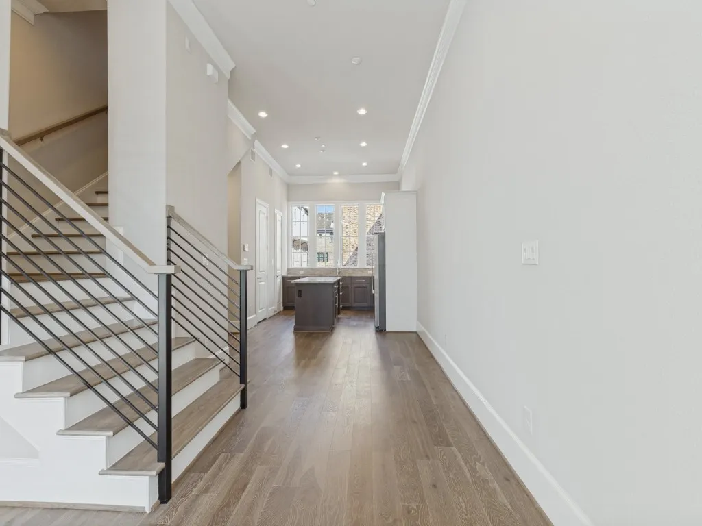 Townhouse For Sale in Dallas County , 4110 Runyon Road, Addison, Texas 75001, 2 Bedroom, 3 Bathroom, 2 Garage spaces, 1,382 Sqft, built in 2018, mls#21399219, Real Estate Agent in Addison, Homes For Sale in Dallas county, Homes For Sale in Addison, Realtor in Addison Texas, Real Estate Brokerage Independent Realty Texas, Luminita Cordes Realtor