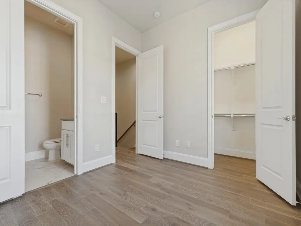 Townhouse For Sale in Dallas County , 4110 Runyon Road, Addison, Texas 75001, 2 Bedroom, 3 Bathroom, 2 Garage spaces, 1,382 Sqft, built in 2018, mls#21399219, Real Estate Agent in Addison, Homes For Sale in Dallas county, Homes For Sale in Addison, Realtor in Addison Texas, Real Estate Brokerage Independent Realty Texas, Luminita Cordes Realtor
