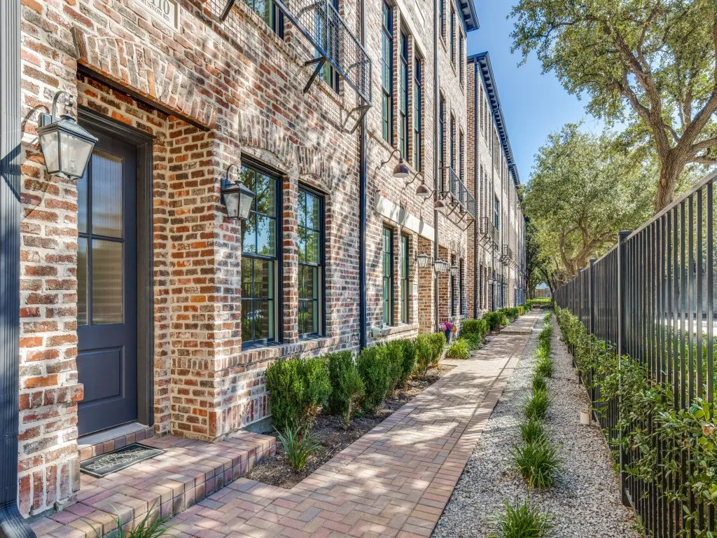 Townhouse For Sale