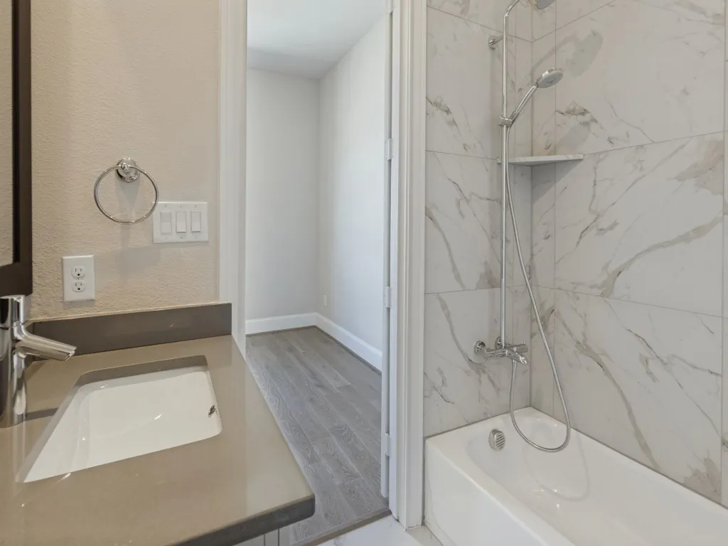 Townhouse For Sale in Dallas County , 4110 Runyon Road, Addison, Texas 75001, 2 Bedroom, 3 Bathroom, 2 Garage spaces, 1,382 Sqft, built in 2018, mls#21399219, Real Estate Agent in Addison, Homes For Sale in Dallas county, Homes For Sale in Addison, Realtor in Addison Texas, Real Estate Brokerage Independent Realty Texas, Luminita Cordes Realtor
