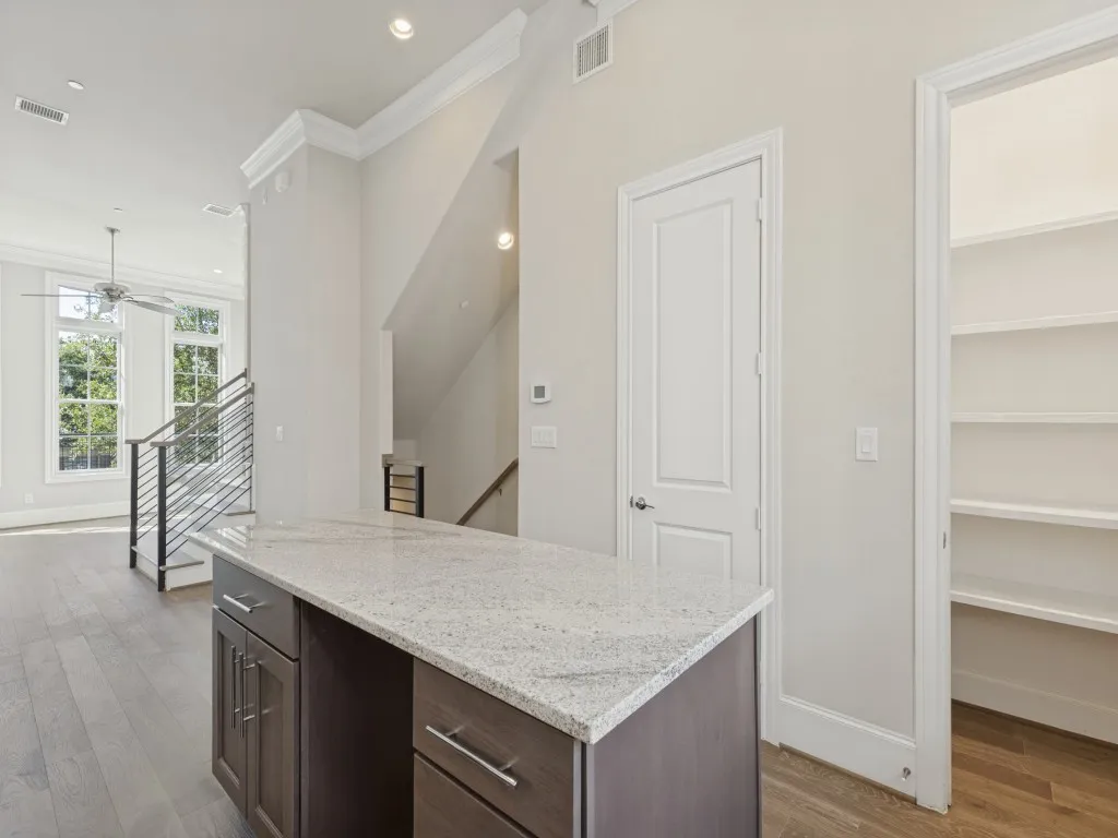 Townhouse For Sale in Dallas County , 4110 Runyon Road, Addison, Texas 75001, 2 Bedroom, 3 Bathroom, 2 Garage spaces, 1,382 Sqft, built in 2018, mls#21399219, Real Estate Agent in Addison, Homes For Sale in Dallas county, Homes For Sale in Addison, Realtor in Addison Texas, Real Estate Brokerage Independent Realty Texas, Luminita Cordes Realtor