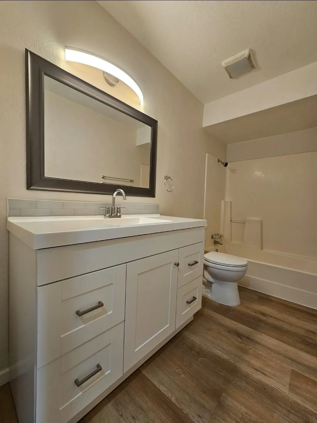 Duplex For Rent in Dallas County , 5312 Brookhollow Drive, Sachse, Texas 75048, 2 Bedroom, 1 Bathroom, 1 Garage spaces, 989 Sqft, built in 1982, mls#21400462, Real Estate Agent in Sachse, Homes For Rent in Dallas county, Homes For Rent in Sachse, Realtor in Sachse Texas, Real Estate Brokerage Independent Realty Texas, Luminita Cordes Realtor