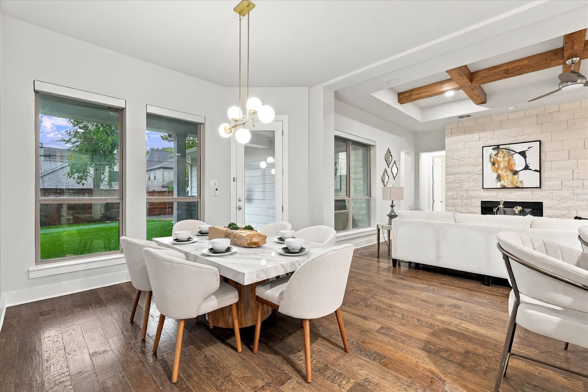 Single Family Residence For Rent in Dallas County , 6251 Lakeshore Drive, Dallas, Texas 75214, 4 Bedroom, 4 Bathroom, 2 Garage spaces, 3,325 Sqft, built in 2011, mls#21399164, Real Estate Agent in Dallas, Homes For Rent in Dallas county, Homes For Rent in Dallas, Realtor in Dallas Texas, Real Estate Brokerage Independent Realty Texas, Luminita Cordes Realtor