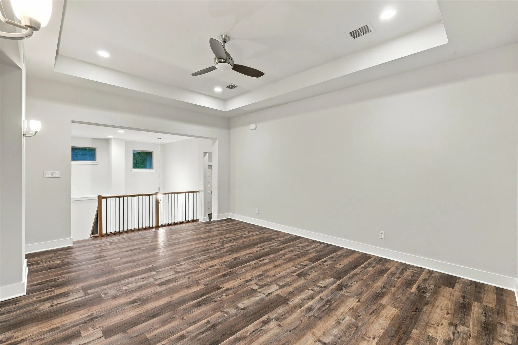 Single Family Residence For Sale in Dallas County , 6251 Lakeshore Drive, Dallas, Texas 75214, 4 Bedroom, 4 Bathroom, 2 Garage spaces, 3,325 Sqft, built in 2011, mls#21396231, Real Estate Agent in Dallas, Homes For Sale in Dallas county, Homes For Sale in Dallas, Realtor in Dallas Texas, Real Estate Brokerage Independent Realty Texas, Luminita Cordes Realtor
