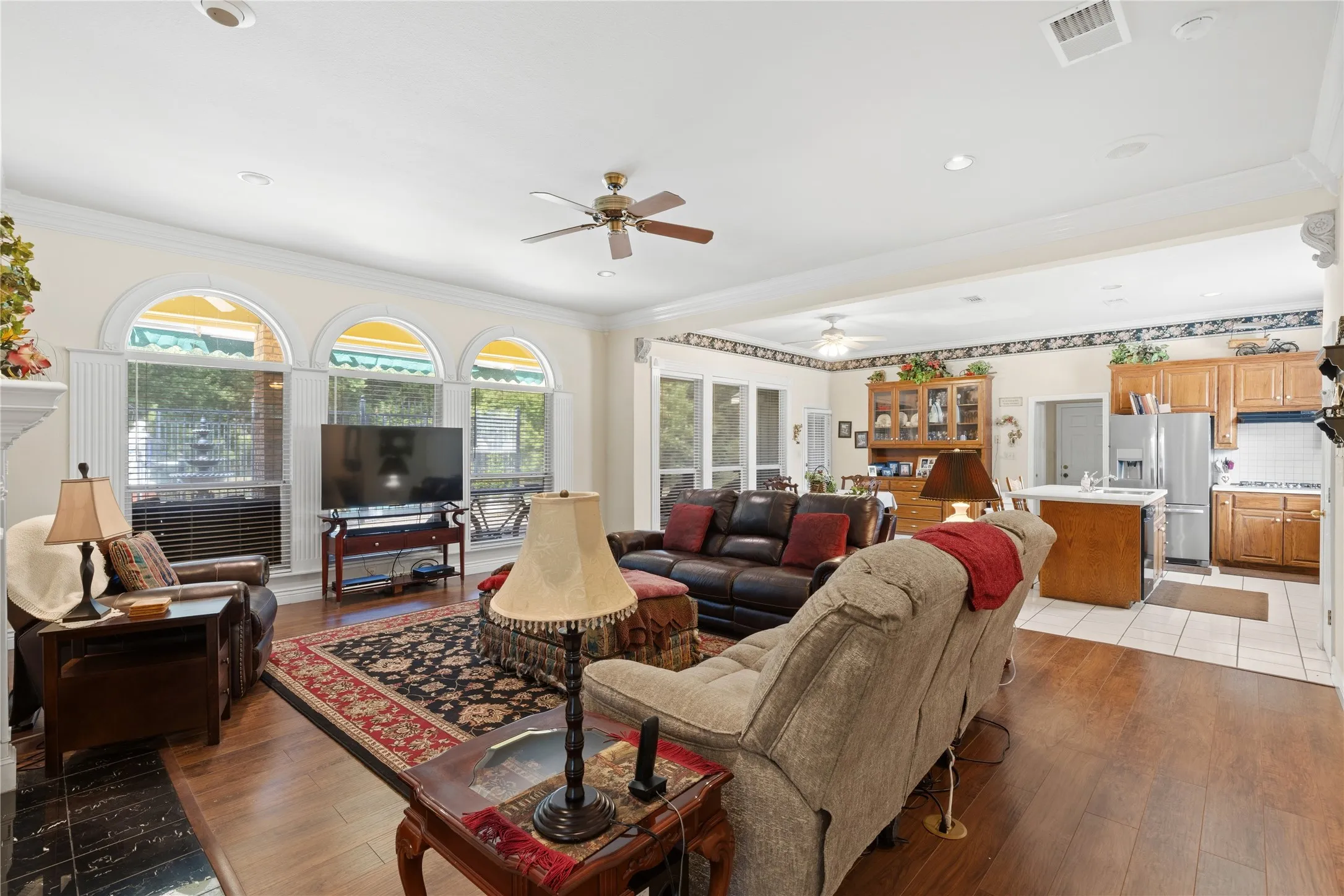 Single Family Residence For Sale in Collin County , 1315 Red Oak Circle, Farmersville, Texas 75442, 3 Bedroom, 3 Bathroom, 3 Garage spaces, 2,062 Sqft, built in 1993, mls#21398963, Real Estate Agent in Farmersville, Homes For Sale in Collin county, Homes For Sale in Farmersville, Realtor in Farmersville Texas, Real Estate Brokerage Independent Realty Texas, Luminita Cordes Realtor