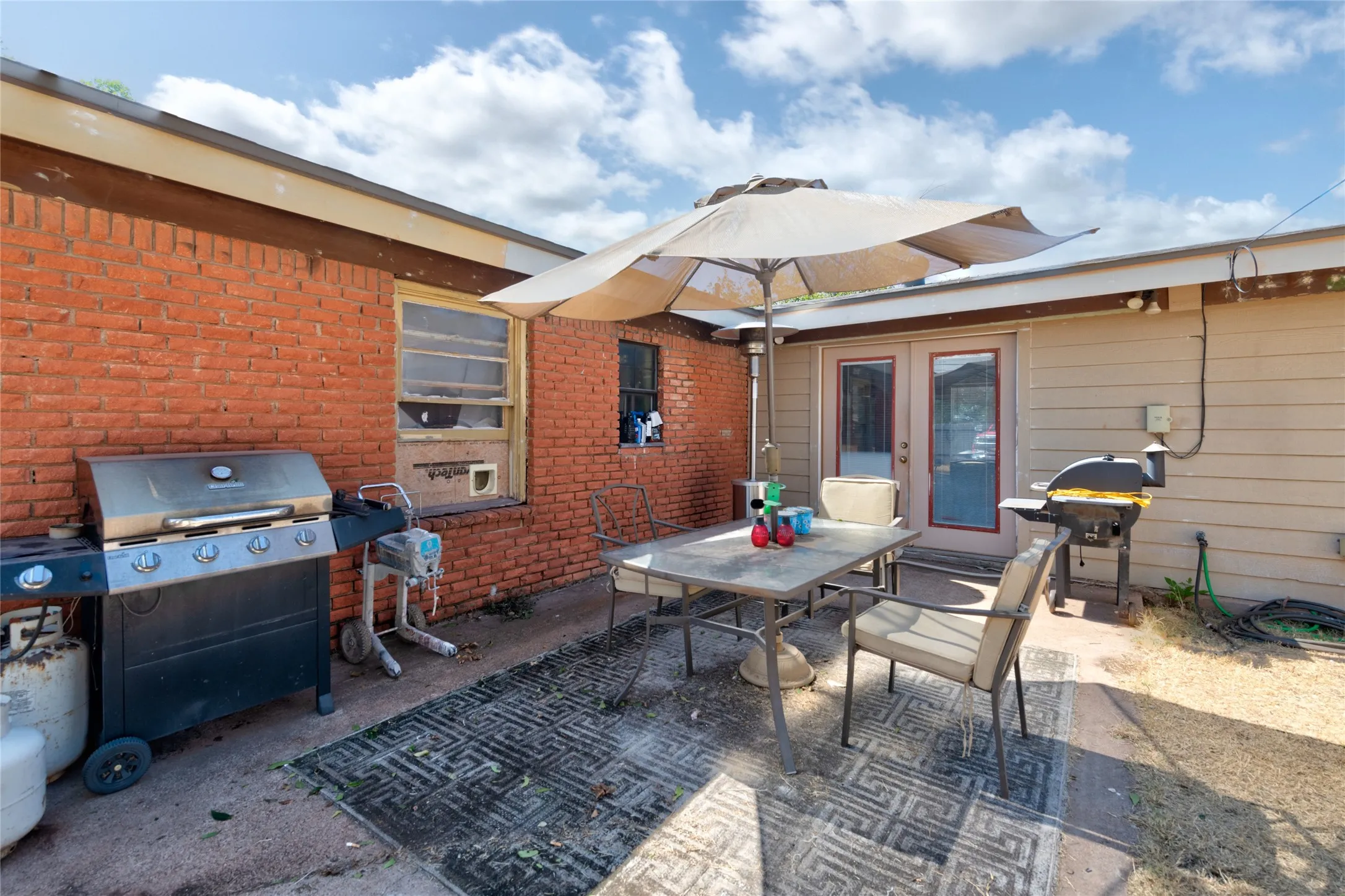 Single Family Residence For Sale in Taylor County , 2001 Westview Drive, Abilene, Texas 79603, 3 Bedroom, 2 Bathroom, Garage spaces, 1,788 Sqft, built in 1956, mls#21387922, Real Estate Agent in Abilene, Homes For Sale in Taylor county, Homes For Sale in Abilene, Realtor in Abilene Texas, Real Estate Brokerage Independent Realty Texas, Luminita Cordes Realtor