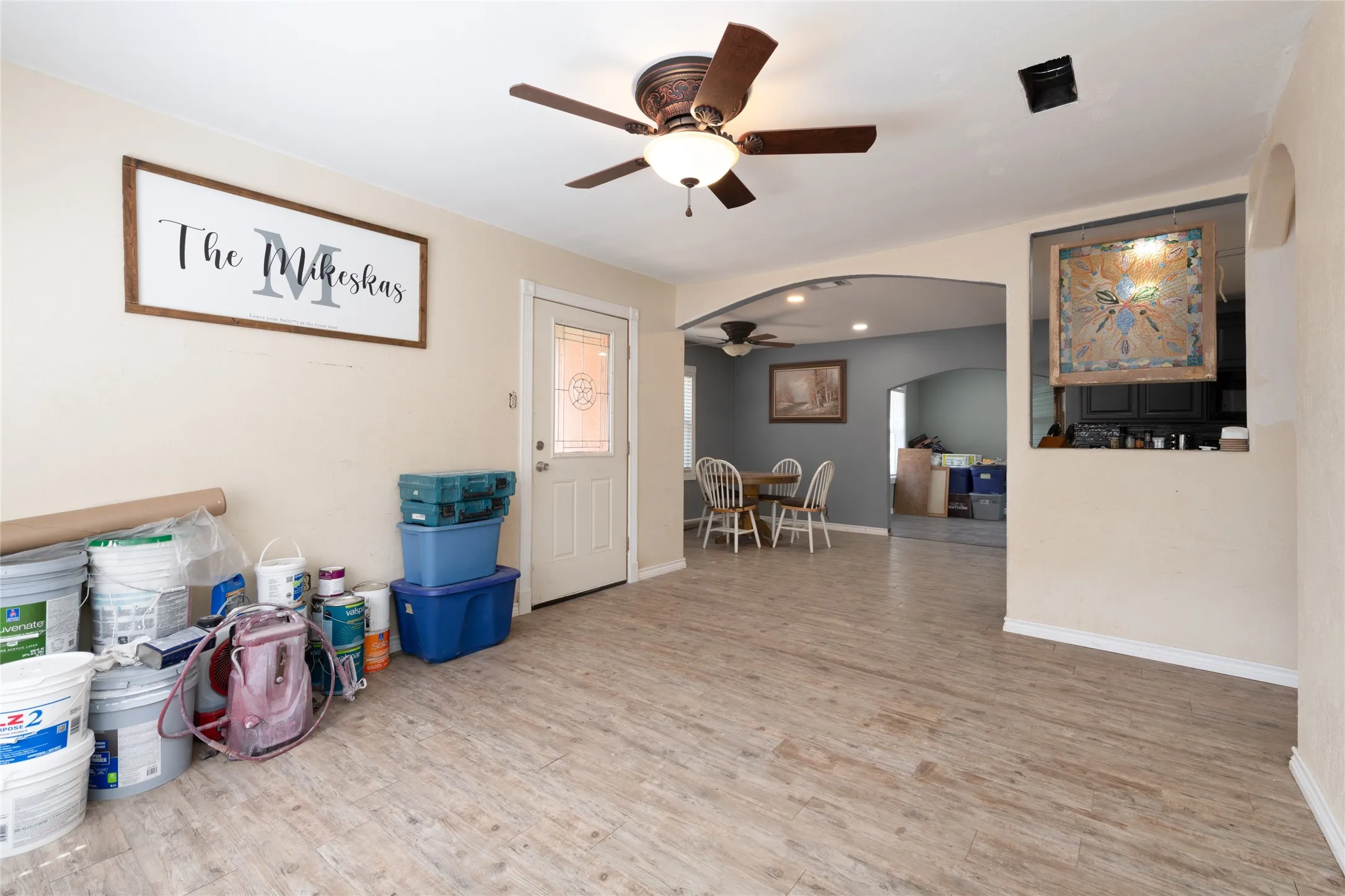 Single Family Residence For Sale in Taylor County , 2001 Westview Drive, Abilene, Texas 79603, 3 Bedroom, 2 Bathroom, Garage spaces, 1,788 Sqft, built in 1956, mls#21387922, Real Estate Agent in Abilene, Homes For Sale in Taylor county, Homes For Sale in Abilene, Realtor in Abilene Texas, Real Estate Brokerage Independent Realty Texas, Luminita Cordes Realtor