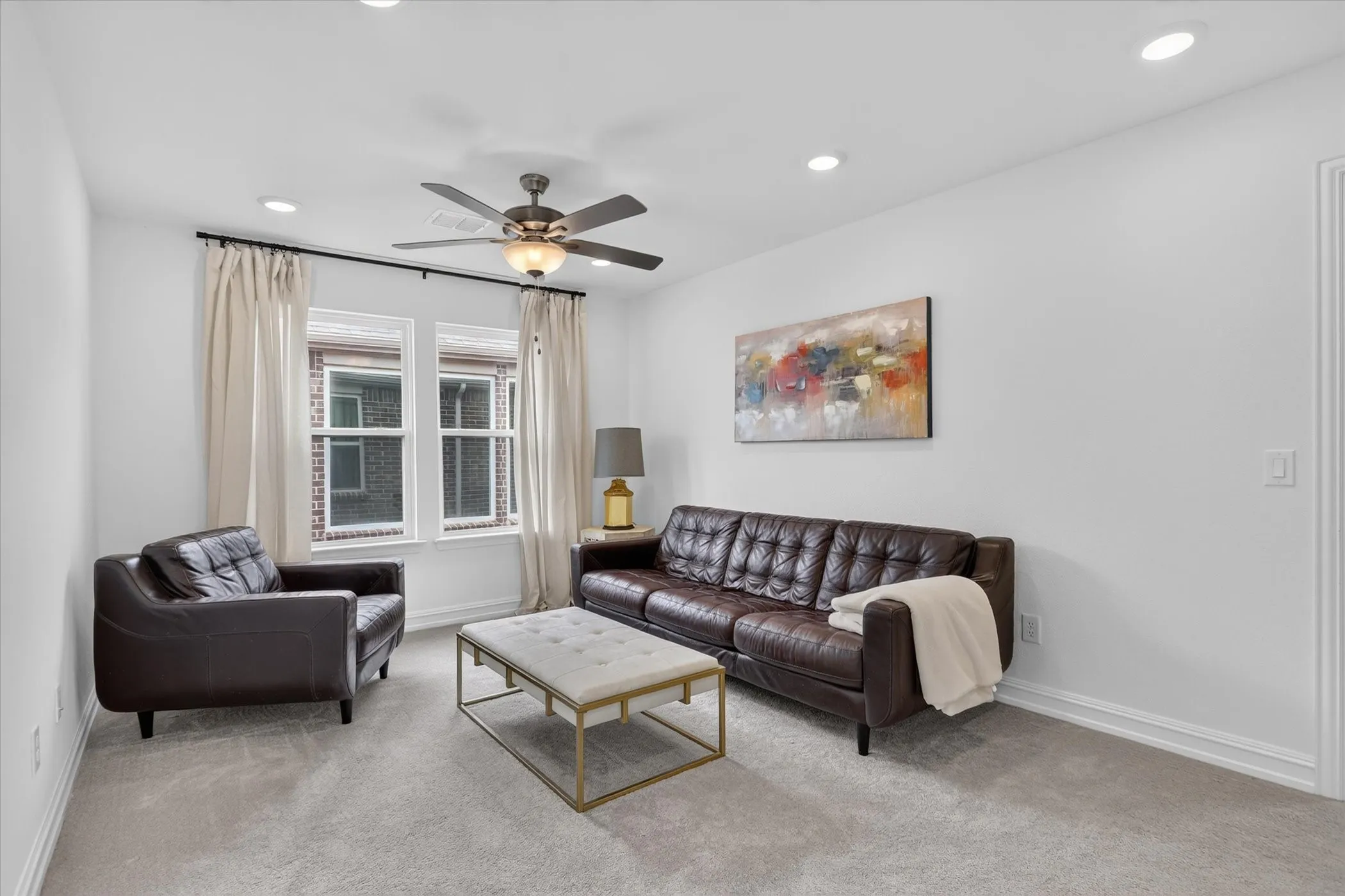 Single Family Residence For Rent in Dallas County , 4802 Nicola Road, Dallas, Texas 75228, 3 Bedroom, 3 Bathroom, 2 Garage spaces, 2,216 Sqft, built in 2023, mls#21401243, Real Estate Agent in Dallas, Homes For Rent in Dallas county, Homes For Rent in Dallas, Realtor in Dallas Texas, Real Estate Brokerage Independent Realty Texas, Luminita Cordes Realtor