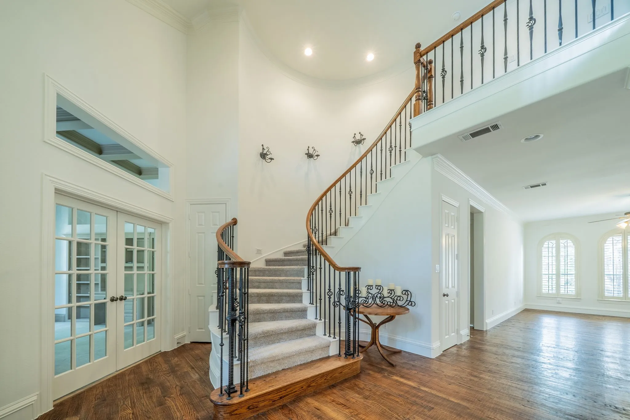 Single Family Residence For Rent in Denton County , 3201 Cedar Ridge Drive, Flower Mound, Texas 75022, 5 Bedroom, 5 Bathroom, 3 Garage spaces, 3,929 Sqft, built in 2001, mls#21401414, Real Estate Agent in Flower Mound, Homes For Rent in Denton county, Homes For Rent in Flower Mound, Realtor in Flower Mound Texas, Real Estate Brokerage Independent Realty Texas, Luminita Cordes Realtor
