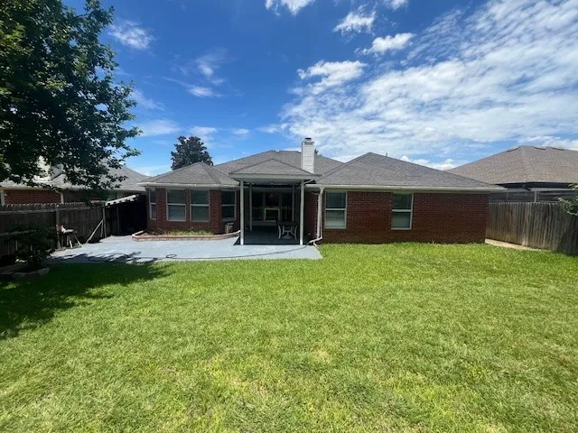 Single Family Residence For Rent in Tarrant County , 814 Elbe Drive, Arlington, Texas 76001, 4 Bedroom, 2 Bathroom, 2 Garage spaces, 1,985 Sqft, built in 2000, mls#21401287, Real Estate Agent in Arlington, Homes For Rent in Tarrant county, Homes For Rent in Arlington, Realtor in Arlington Texas, Real Estate Brokerage Independent Realty Texas, Luminita Cordes Realtor