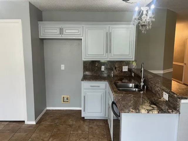 Single Family Residence For Rent in Tarrant County , 814 Elbe Drive, Arlington, Texas 76001, 4 Bedroom, 2 Bathroom, 2 Garage spaces, 1,985 Sqft, built in 2000, mls#21401287, Real Estate Agent in Arlington, Homes For Rent in Tarrant county, Homes For Rent in Arlington, Realtor in Arlington Texas, Real Estate Brokerage Independent Realty Texas, Luminita Cordes Realtor