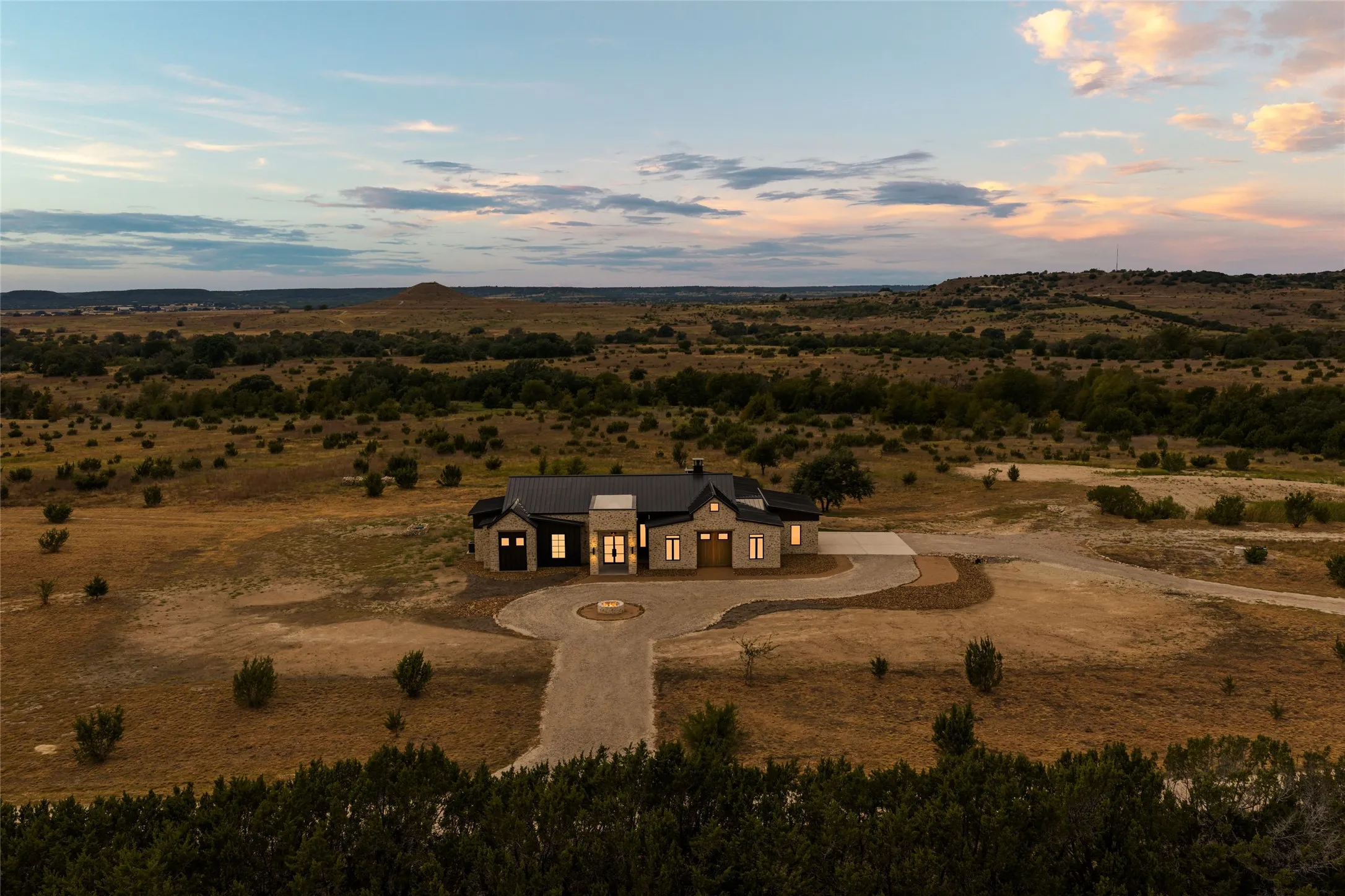 Single Family Residence For Sale in Somervell County , 1631 Pr 23, Glen Rose, Texas 76690, 4 Bedroom, 4 Bathroom, 2 Garage spaces, 3,240 Sqft, built in 2025, mls#21398860, Real Estate Agent in Glen Rose, Homes For Sale in Somervell county, Homes For Sale in Glen Rose, Realtor in Glen Rose Texas, Real Estate Brokerage Independent Realty Texas, Luminita Cordes Realtor