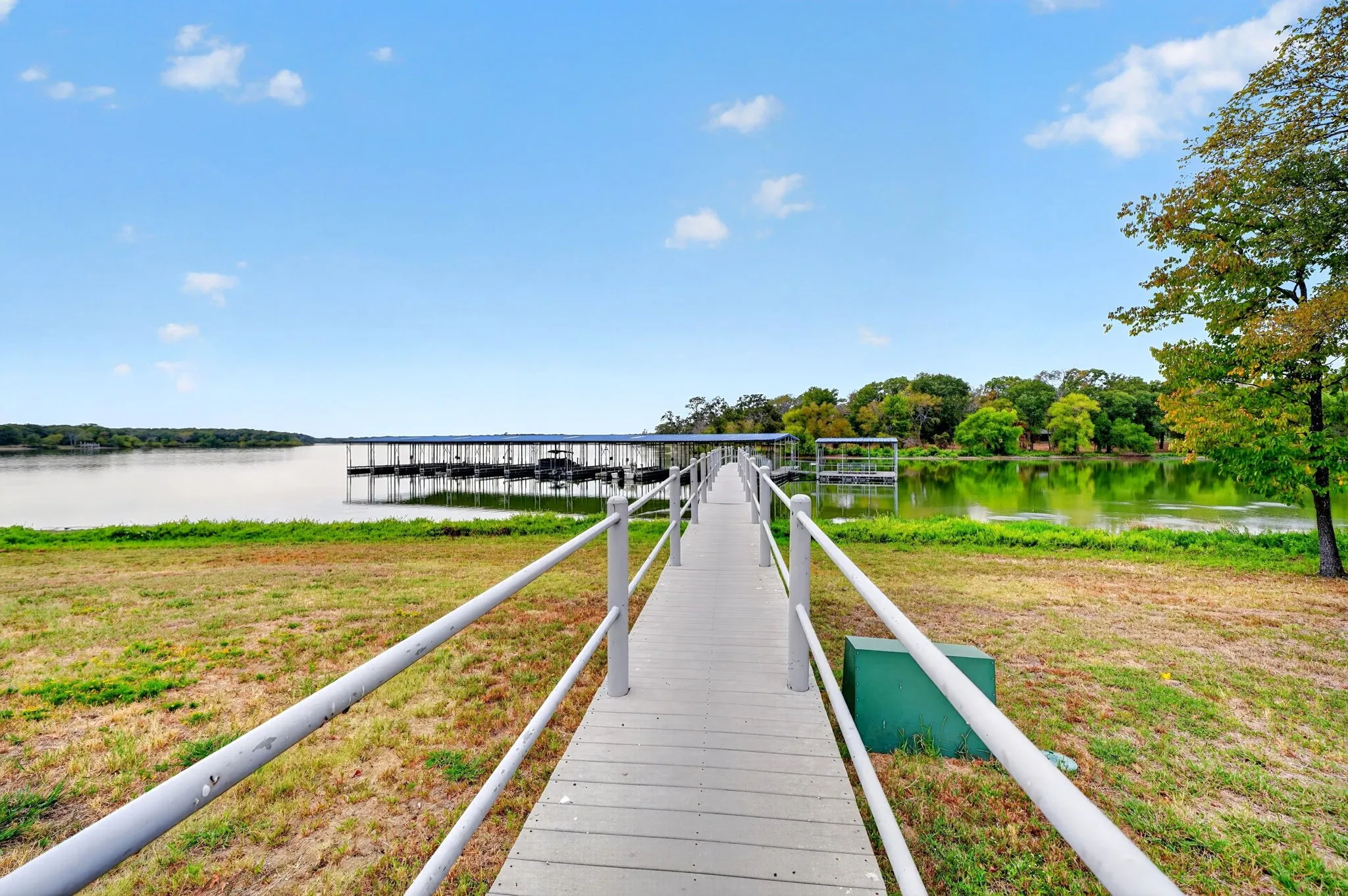 Unimproved Land For Sale in Hunt County , Lot 38 Vintage Shore Drive, Quinlan, Texas 75474, 0, 0, Garage spaces, 0 Sqft, built in 0, mls#21399007, Real Estate Agent in Quinlan, Homes For Sale in Hunt county, Homes For Sale in Quinlan, Realtor in Quinlan Texas, Real Estate Brokerage Independent Realty Texas, Luminita Cordes Realtor