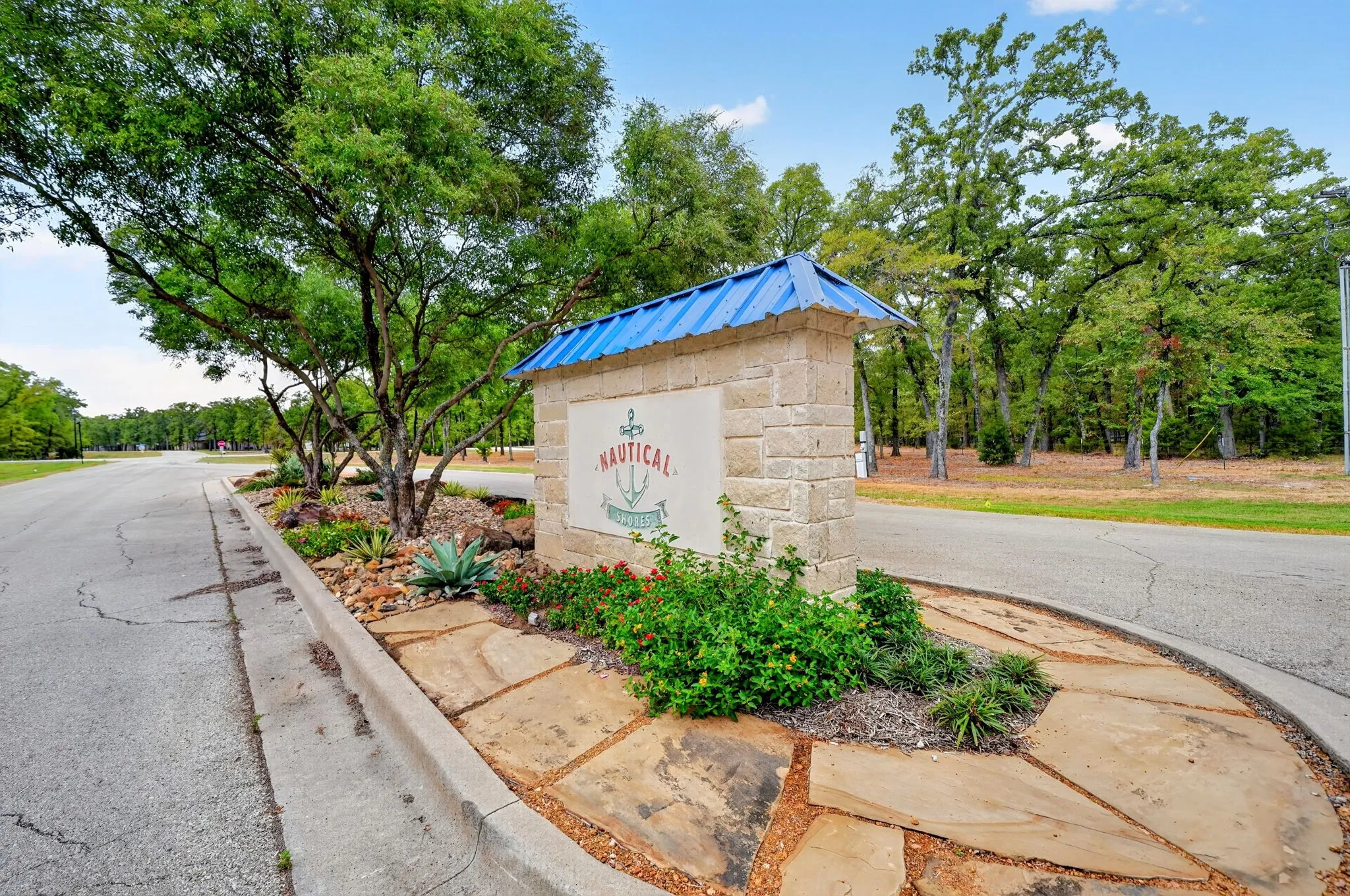 Unimproved Land For Sale in Hunt County , Lot 38 Vintage Shore Drive, Quinlan, Texas 75474, 0, 0, Garage spaces, 0 Sqft, built in 0, mls#21399007, Real Estate Agent in Quinlan, Homes For Sale in Hunt county, Homes For Sale in Quinlan, Realtor in Quinlan Texas, Real Estate Brokerage Independent Realty Texas, Luminita Cordes Realtor