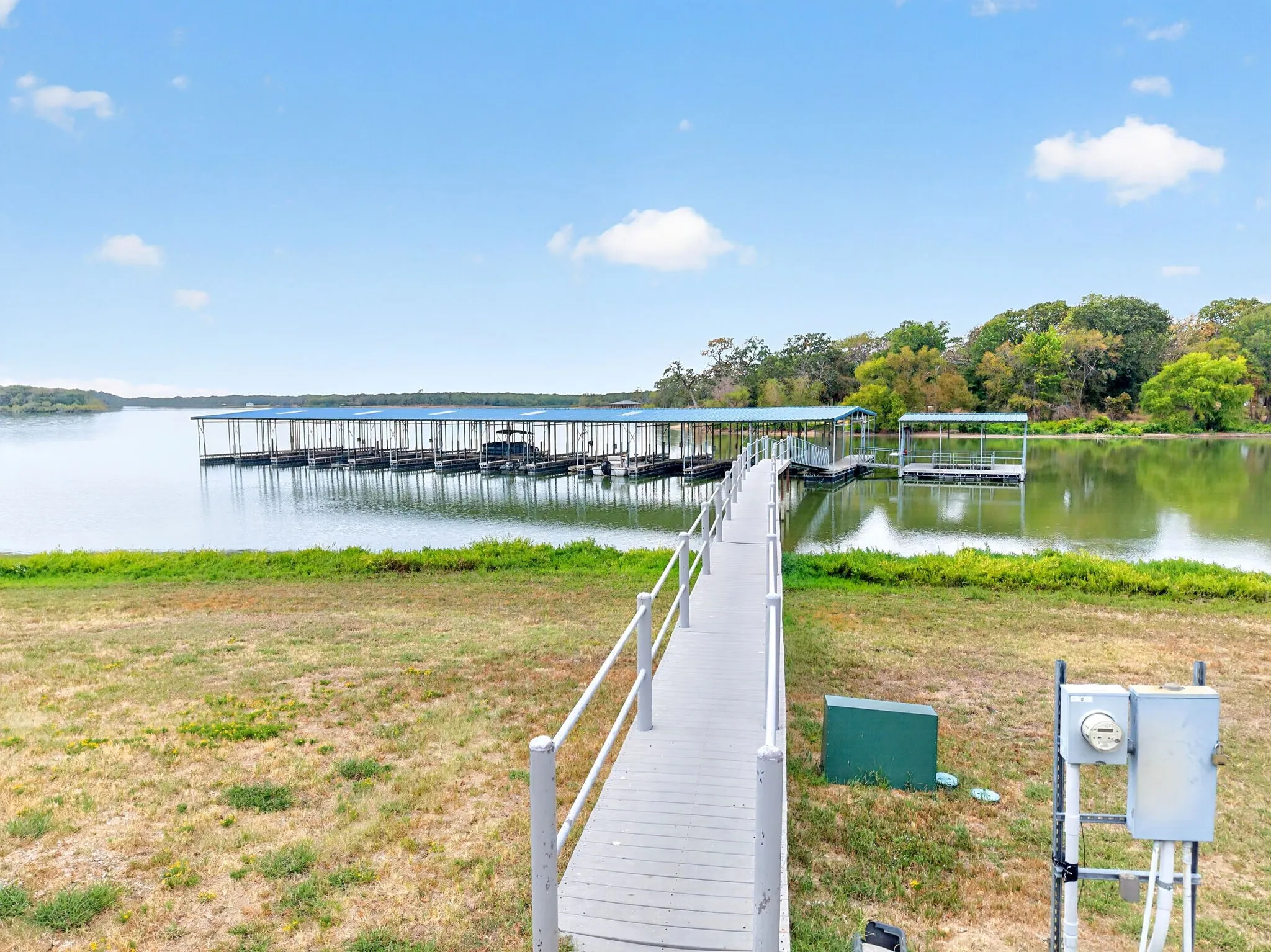 Unimproved Land For Sale in Hunt County , Lot 38 Vintage Shore Drive, Quinlan, Texas 75474, 0, 0, Garage spaces, 0 Sqft, built in 0, mls#21399007, Real Estate Agent in Quinlan, Homes For Sale in Hunt county, Homes For Sale in Quinlan, Realtor in Quinlan Texas, Real Estate Brokerage Independent Realty Texas, Luminita Cordes Realtor