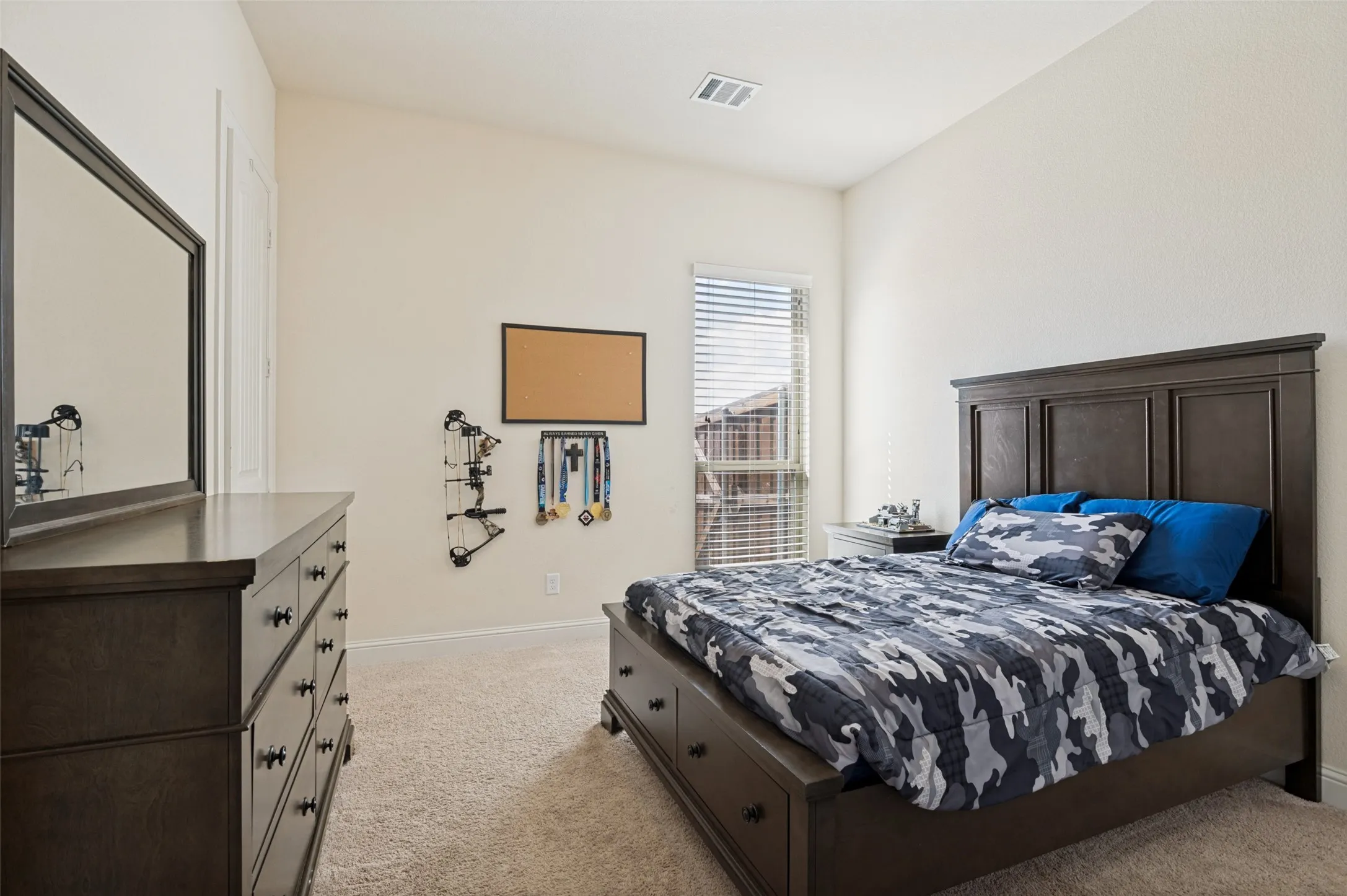 Single Family Residence For Sale in Ellis County , 7440 Chambers Bay Circle, Waxahachie, Texas 75167, 4 Bedroom, 3 Bathroom, 2 Garage spaces, 2,646 Sqft, built in 2017, mls#21400433, Real Estate Agent in Waxahachie, Homes For Sale in Ellis county, Homes For Sale in Waxahachie, Realtor in Waxahachie Texas, Real Estate Brokerage Independent Realty Texas, Luminita Cordes Realtor