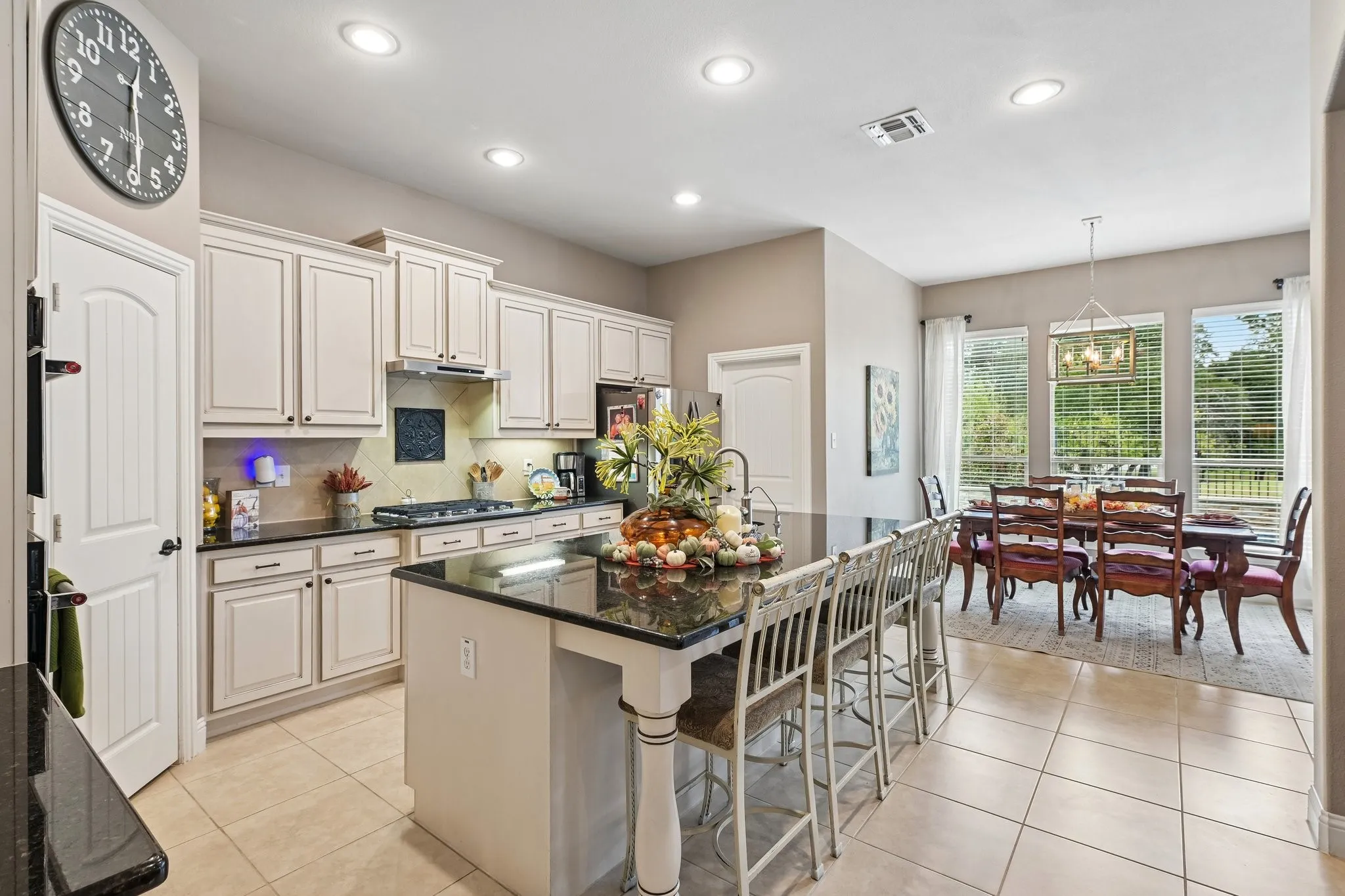 Single Family Residence For Sale in Rockwall County , 3910 Durham Drive, Rockwall, Texas 75087, 4 Bedroom, 3 Bathroom, 3 Garage spaces, 3,119 Sqft, built in 2011, mls#21388744, Real Estate Agent in Rockwall, Homes For Sale in Rockwall county, Homes For Sale in Rockwall, Realtor in Rockwall Texas, Real Estate Brokerage Independent Realty Texas, Luminita Cordes Realtor