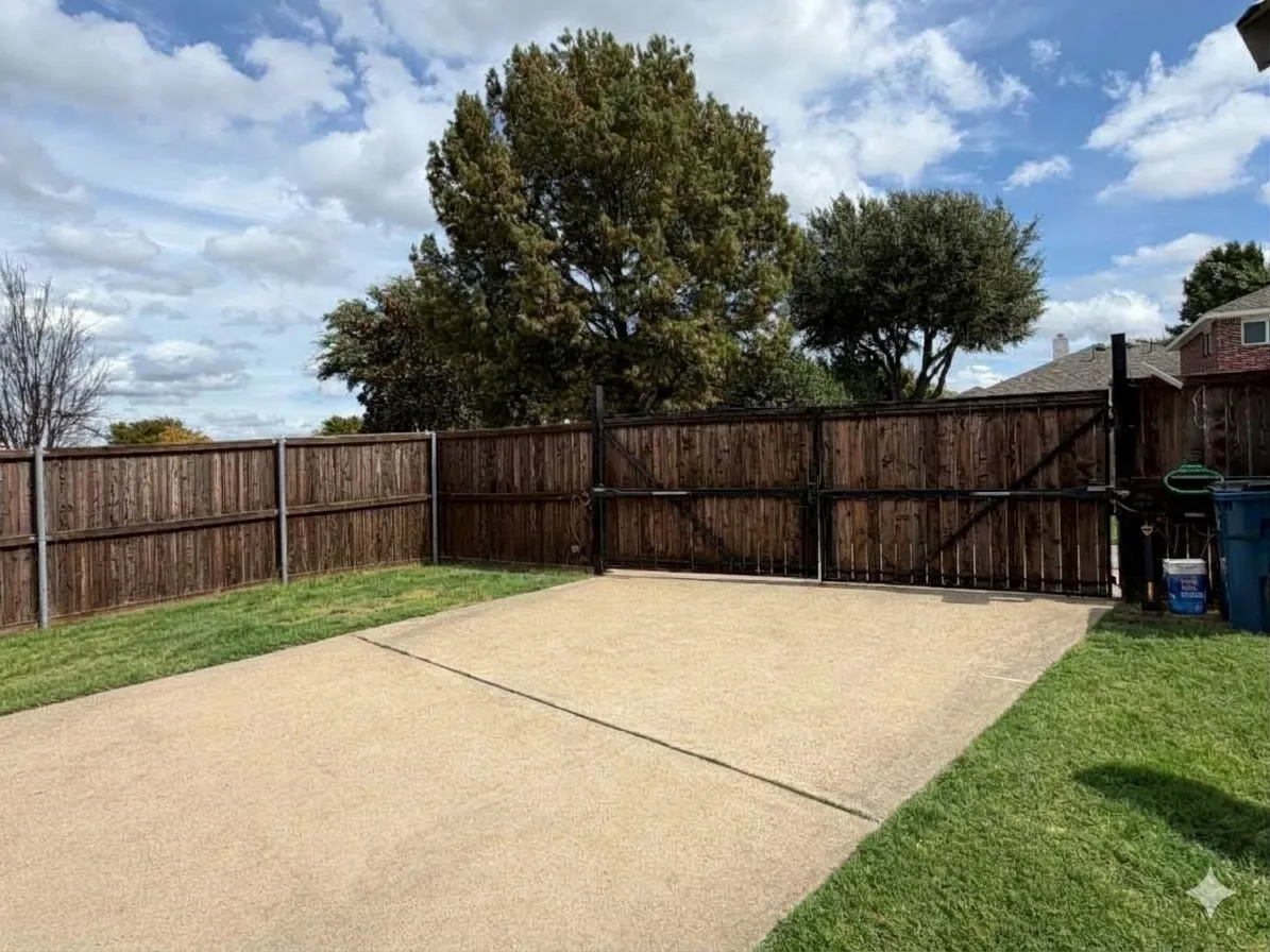 Automatic Gate. (Grass Color Digitally Enhanced)