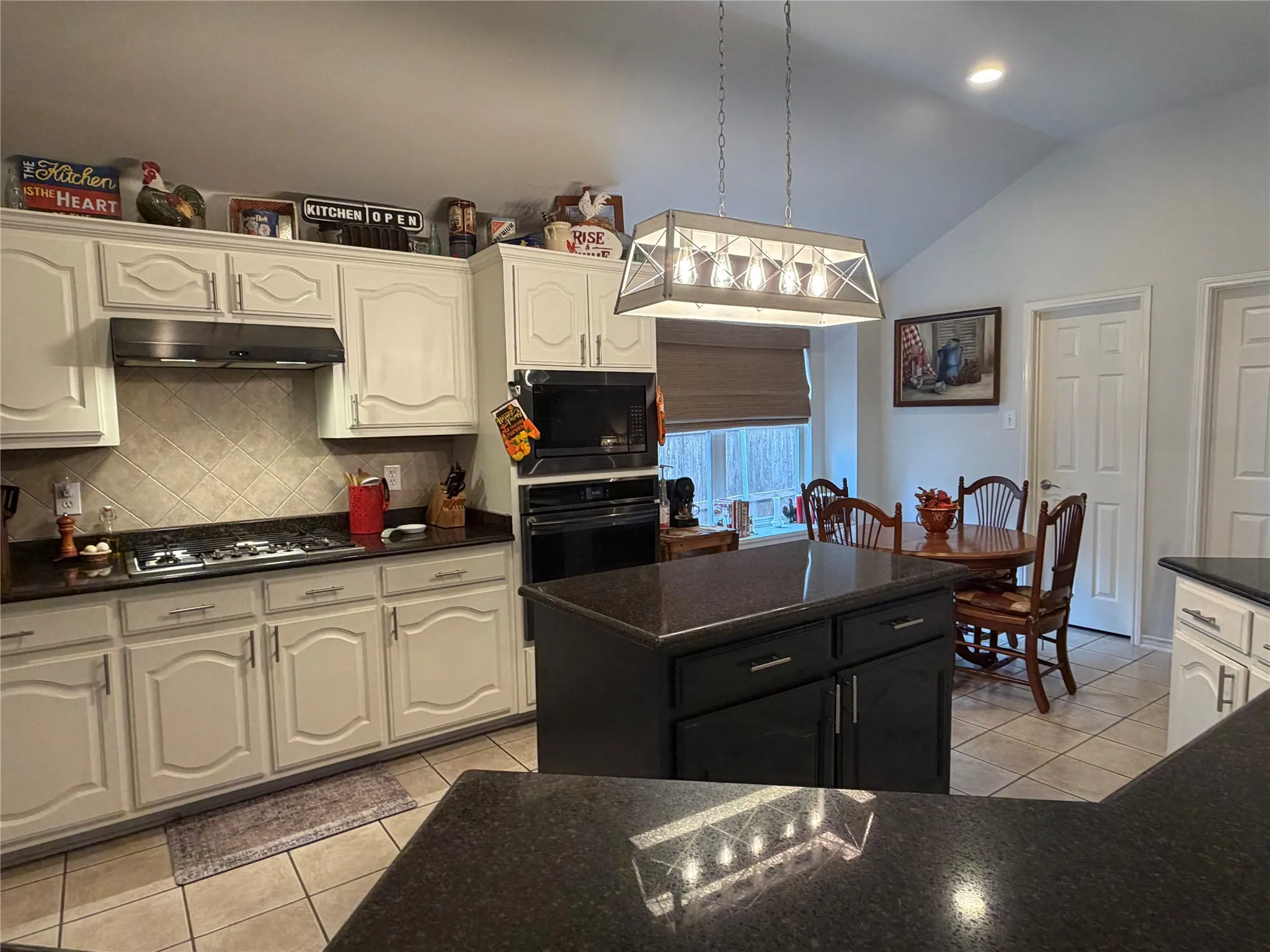 Kitchen Has an Island