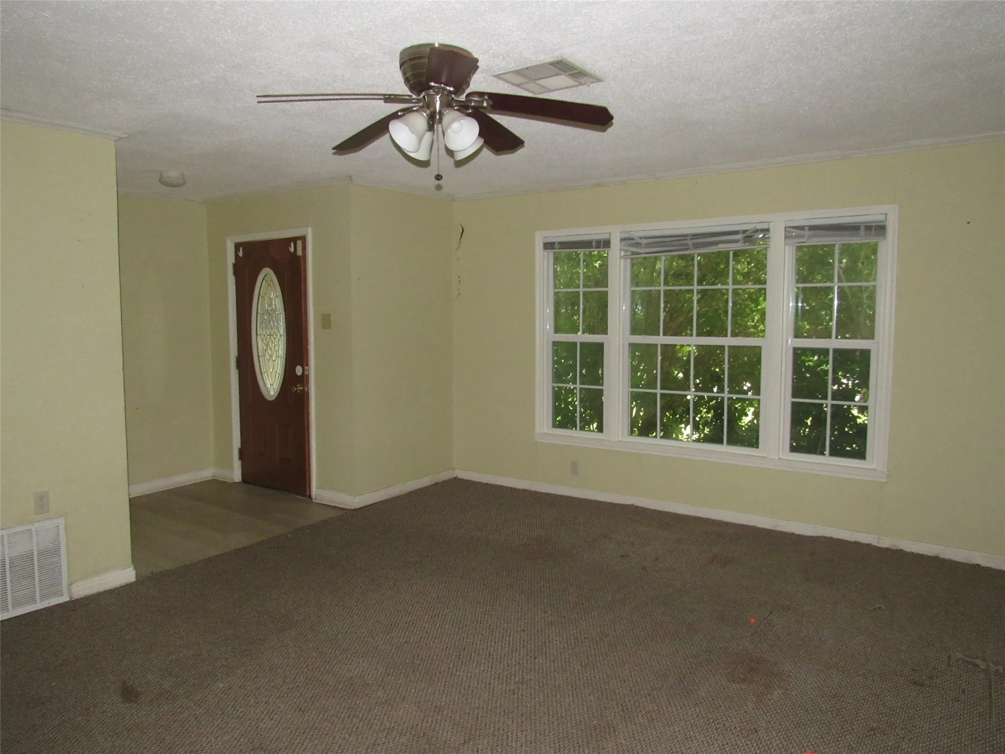 Single Family Residence For Sale in Mc Lennan County , 3120 Mitchell Avenue, Waco, Texas 76708, 3 Bedroom, 2 Bathroom, 2 Garage spaces, 1,561 Sqft, built in 1950, mls#21401421, Real Estate Agent in Waco, Homes For Sale in Mc Lennan county, Homes For Sale in Waco, Realtor in Waco Texas, Real Estate Brokerage Independent Realty Texas, Luminita Cordes Realtor