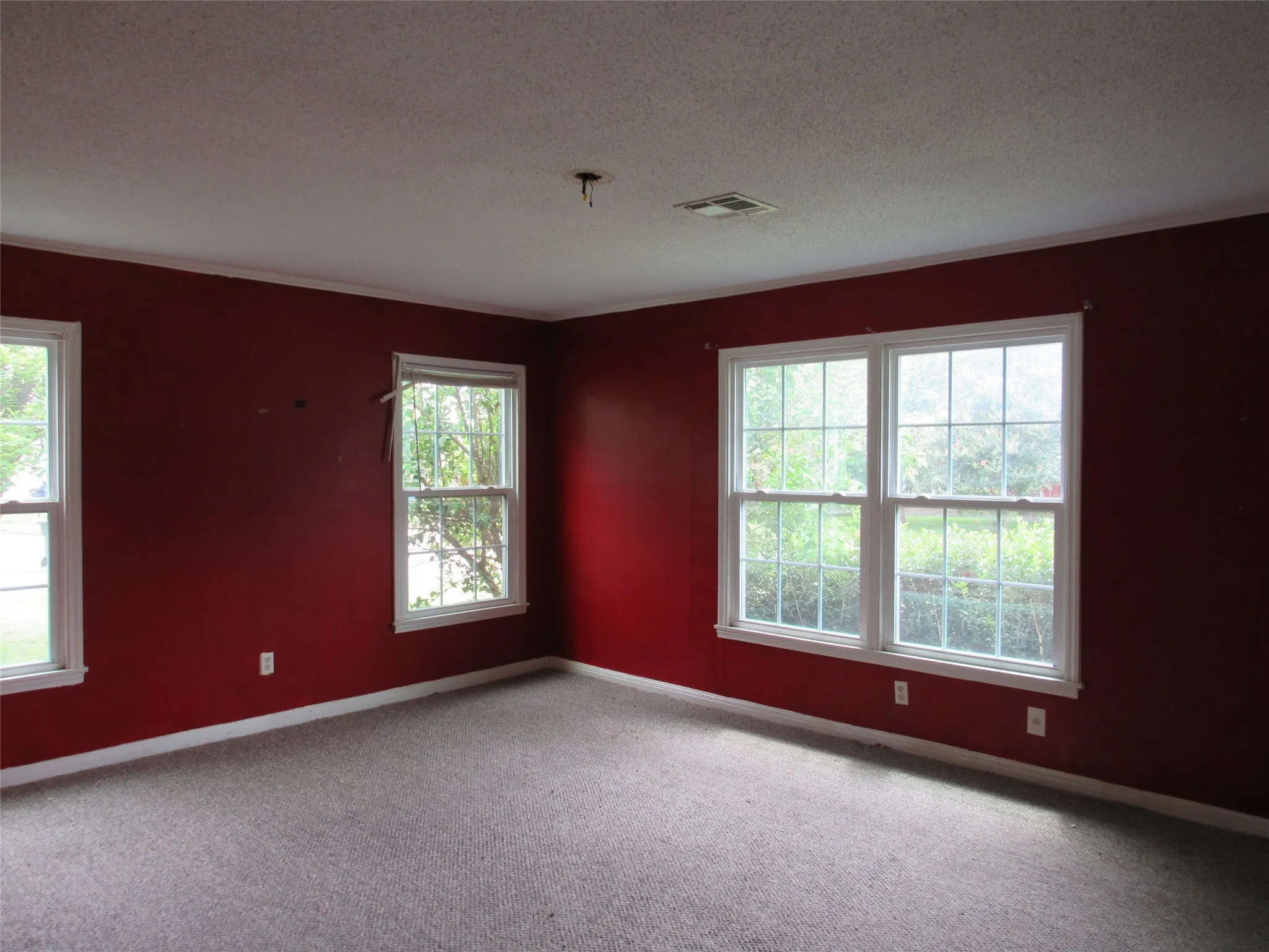 Single Family Residence For Sale in Mc Lennan County , 3120 Mitchell Avenue, Waco, Texas 76708, 3 Bedroom, 2 Bathroom, 2 Garage spaces, 1,561 Sqft, built in 1950, mls#21401421, Real Estate Agent in Waco, Homes For Sale in Mc Lennan county, Homes For Sale in Waco, Realtor in Waco Texas, Real Estate Brokerage Independent Realty Texas, Luminita Cordes Realtor