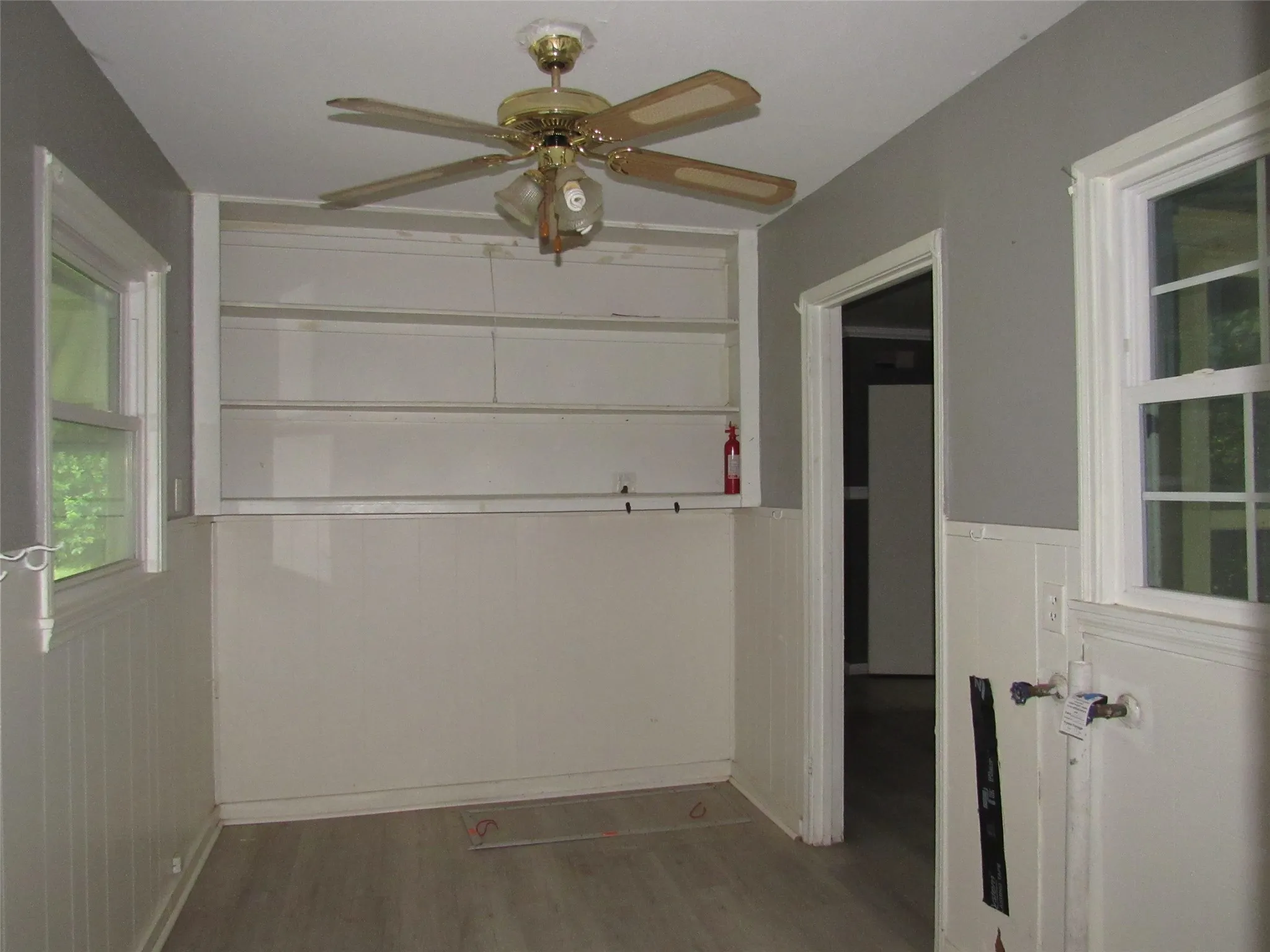 Single Family Residence For Sale in Mc Lennan County , 3120 Mitchell Avenue, Waco, Texas 76708, 3 Bedroom, 2 Bathroom, 2 Garage spaces, 1,561 Sqft, built in 1950, mls#21401421, Real Estate Agent in Waco, Homes For Sale in Mc Lennan county, Homes For Sale in Waco, Realtor in Waco Texas, Real Estate Brokerage Independent Realty Texas, Luminita Cordes Realtor