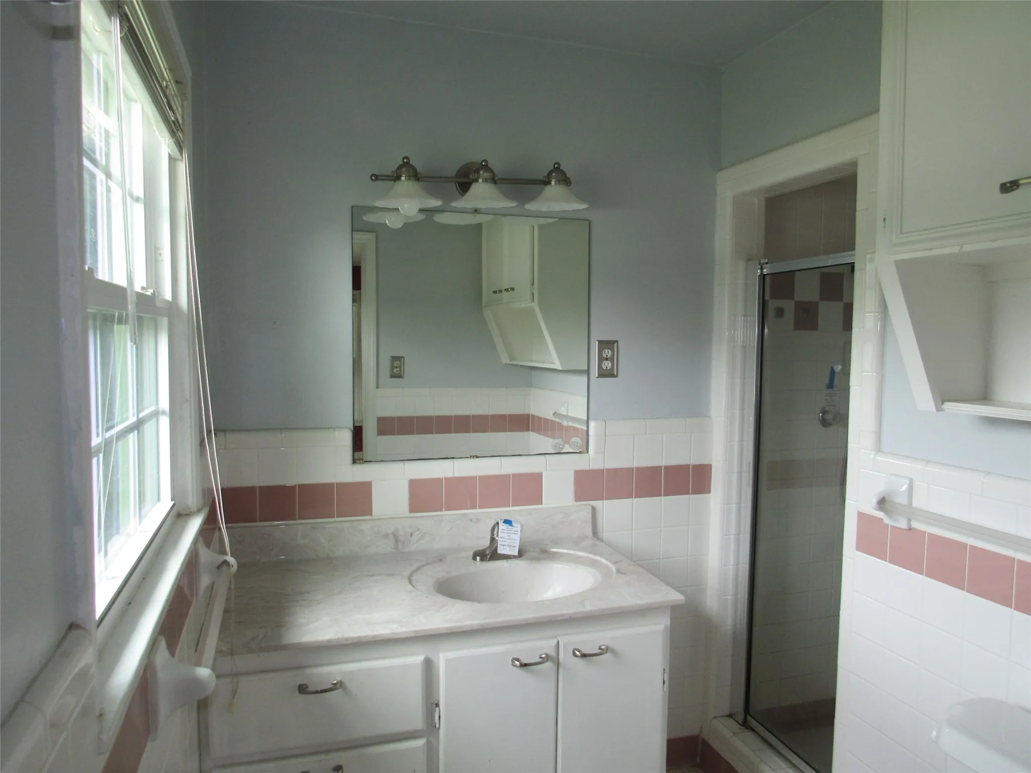 Single Family Residence For Sale in Mc Lennan County , 3120 Mitchell Avenue, Waco, Texas 76708, 3 Bedroom, 2 Bathroom, 2 Garage spaces, 1,561 Sqft, built in 1950, mls#21401421, Real Estate Agent in Waco, Homes For Sale in Mc Lennan county, Homes For Sale in Waco, Realtor in Waco Texas, Real Estate Brokerage Independent Realty Texas, Luminita Cordes Realtor