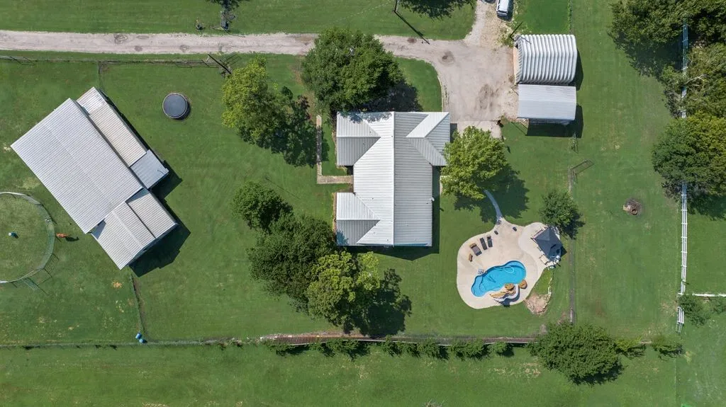 Single Family Residence For Sale in Rockwall County , 8549 S Fm 548, Royse City, Texas 75189, 4 Bedroom, 3 Bathroom, 2 Garage spaces, 2,494 Sqft, built in 1990, mls#21401434, Real Estate Agent in Royse City, Homes For Sale in Rockwall county, Homes For Sale in Royse City, Realtor in Royse City Texas, Real Estate Brokerage Independent Realty Texas, Luminita Cordes Realtor