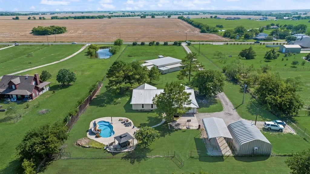 Single Family Residence For Sale in Rockwall County , 8549 S Fm 548, Royse City, Texas 75189, 4 Bedroom, 3 Bathroom, 2 Garage spaces, 2,494 Sqft, built in 1990, mls#21401434, Real Estate Agent in Royse City, Homes For Sale in Rockwall county, Homes For Sale in Royse City, Realtor in Royse City Texas, Real Estate Brokerage Independent Realty Texas, Luminita Cordes Realtor