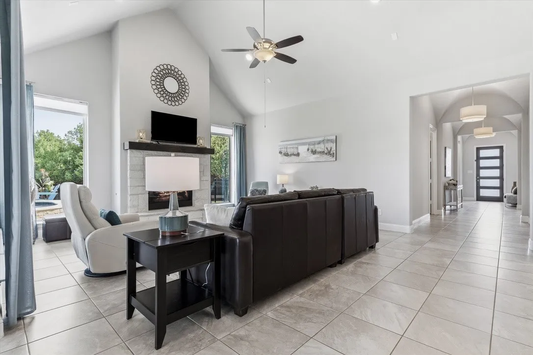 Single Family Residence For Sale in Denton County , 3900 Sweet Clover Drive, Prosper, Texas 75078, 4 Bedroom, 3 Bathroom, 2 Garage spaces, 2,619 Sqft, built in 2018, mls#21399945, Real Estate Agent in Prosper, Homes For Sale in Denton county, Homes For Sale in Prosper, Realtor in Prosper Texas, Real Estate Brokerage Independent Realty Texas, Luminita Cordes Realtor