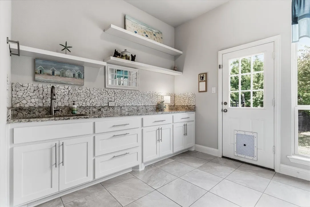 Single Family Residence For Sale in Denton County , 3900 Sweet Clover Drive, Prosper, Texas 75078, 4 Bedroom, 3 Bathroom, 2 Garage spaces, 2,619 Sqft, built in 2018, mls#21399945, Real Estate Agent in Prosper, Homes For Sale in Denton county, Homes For Sale in Prosper, Realtor in Prosper Texas, Real Estate Brokerage Independent Realty Texas, Luminita Cordes Realtor
