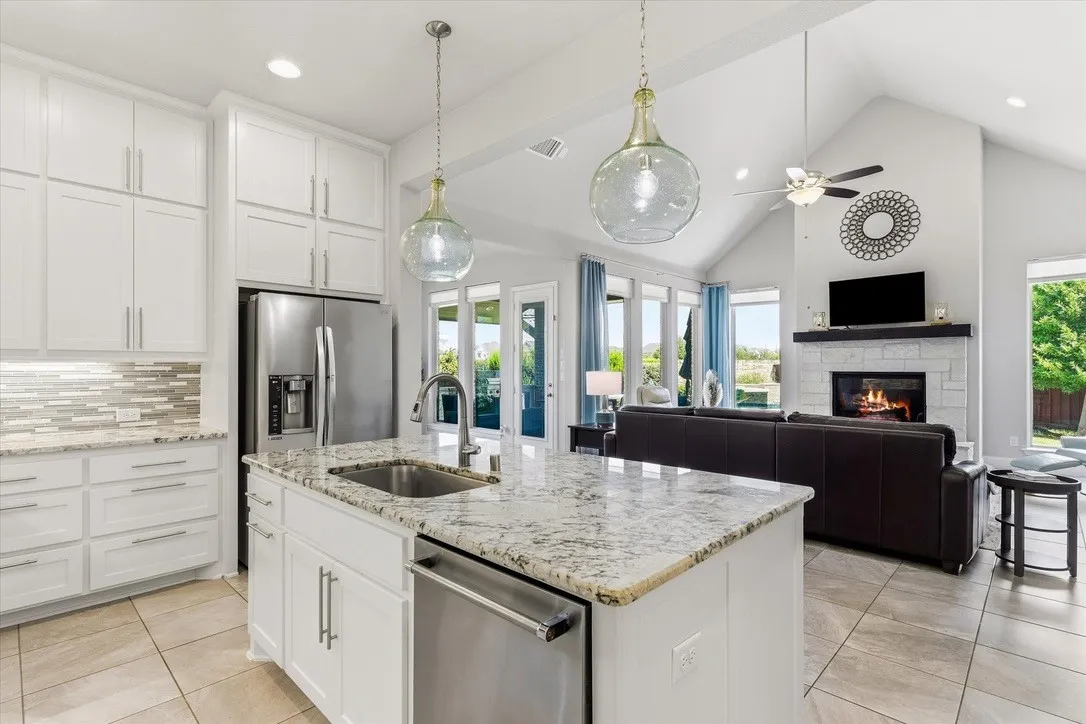 Single Family Residence For Sale in Denton County , 3900 Sweet Clover Drive, Prosper, Texas 75078, 4 Bedroom, 3 Bathroom, 2 Garage spaces, 2,619 Sqft, built in 2018, mls#21399945, Real Estate Agent in Prosper, Homes For Sale in Denton county, Homes For Sale in Prosper, Realtor in Prosper Texas, Real Estate Brokerage Independent Realty Texas, Luminita Cordes Realtor