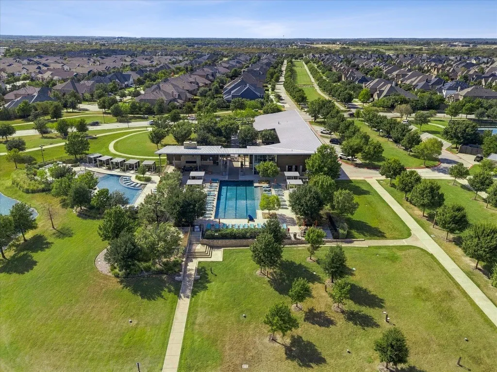 Single Family Residence For Sale in Denton County , 3900 Sweet Clover Drive, Prosper, Texas 75078, 4 Bedroom, 3 Bathroom, 2 Garage spaces, 2,619 Sqft, built in 2018, mls#21399945, Real Estate Agent in Prosper, Homes For Sale in Denton county, Homes For Sale in Prosper, Realtor in Prosper Texas, Real Estate Brokerage Independent Realty Texas, Luminita Cordes Realtor