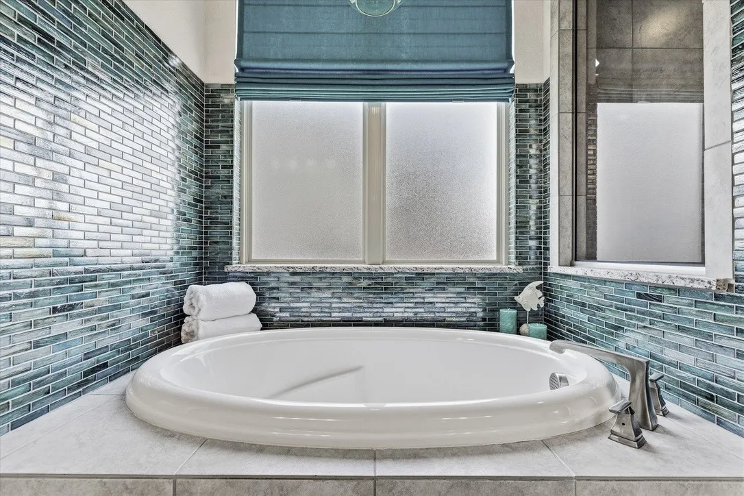 Single Family Residence For Sale in Denton County , 3900 Sweet Clover Drive, Prosper, Texas 75078, 4 Bedroom, 3 Bathroom, 2 Garage spaces, 2,619 Sqft, built in 2018, mls#21399945, Real Estate Agent in Prosper, Homes For Sale in Denton county, Homes For Sale in Prosper, Realtor in Prosper Texas, Real Estate Brokerage Independent Realty Texas, Luminita Cordes Realtor