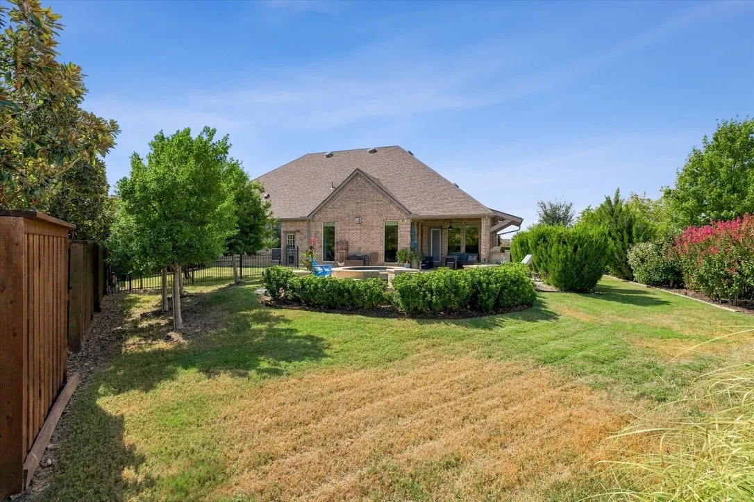Single Family Residence For Sale in Denton County , 3900 Sweet Clover Drive, Prosper, Texas 75078, 4 Bedroom, 3 Bathroom, 2 Garage spaces, 2,619 Sqft, built in 2018, mls#21399945, Real Estate Agent in Prosper, Homes For Sale in Denton county, Homes For Sale in Prosper, Realtor in Prosper Texas, Real Estate Brokerage Independent Realty Texas, Luminita Cordes Realtor