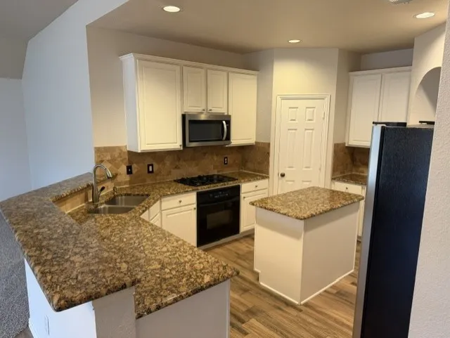 Single Family Residence For Rent in Collin County , 1522 Tanglewood Drive, Allen, Texas 75002, 3 Bedroom, 2 Bathroom, 2 Garage spaces, 2,279 Sqft, built in 2000, mls#21401440, Real Estate Agent in Allen, Homes For Rent in Collin county, Homes For Rent in Allen, Realtor in Allen Texas, Real Estate Brokerage Independent Realty Texas, Luminita Cordes Realtor